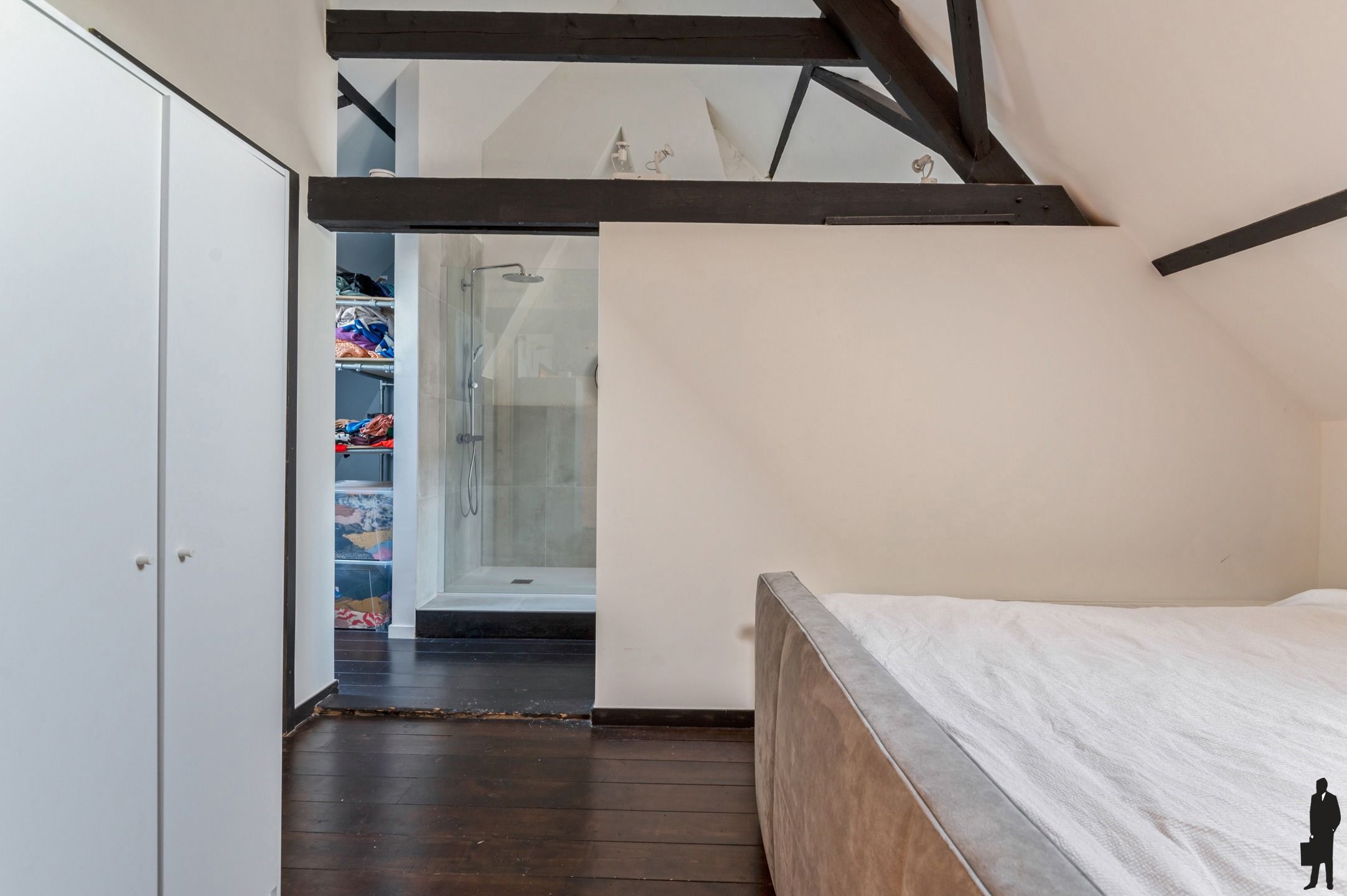 Gerenoveerde herenwoning met 3 slpks, 2 badks en ZW tuin foto 24