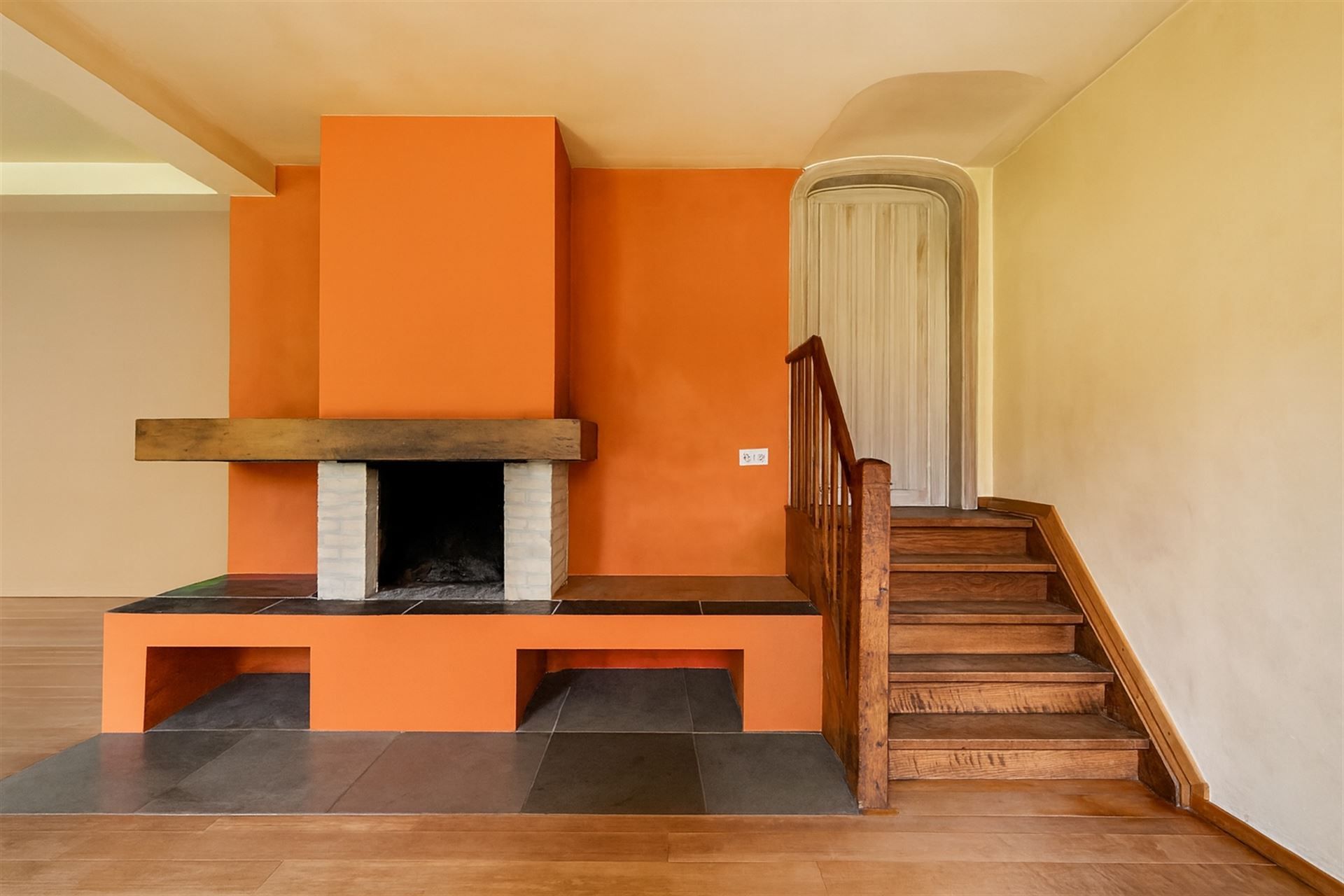 Ruime villa met extra woonhuis/praktijk op 4853m²! foto 5