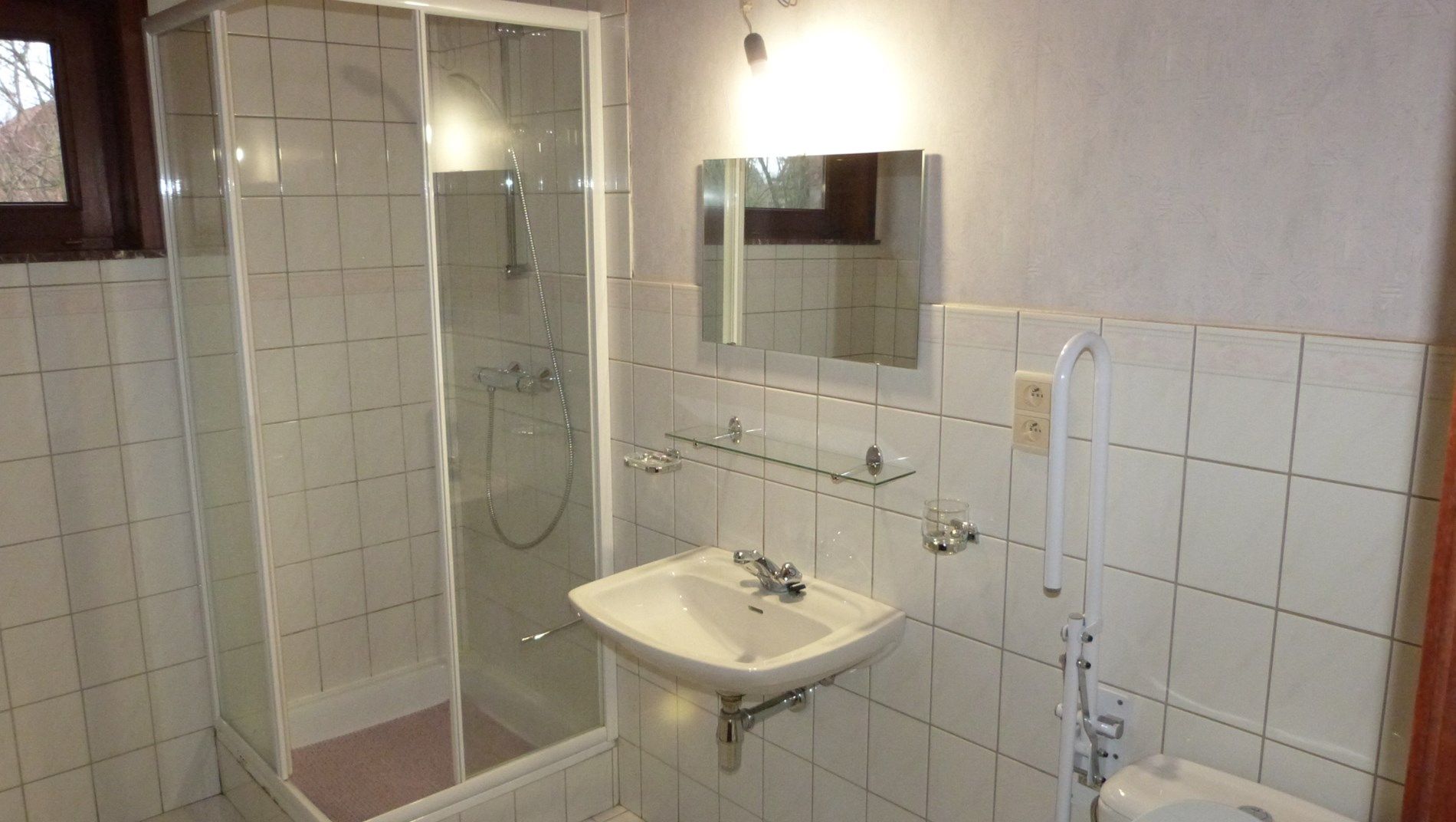 Rustig gelegen alleenstaande woning met tuin foto 16