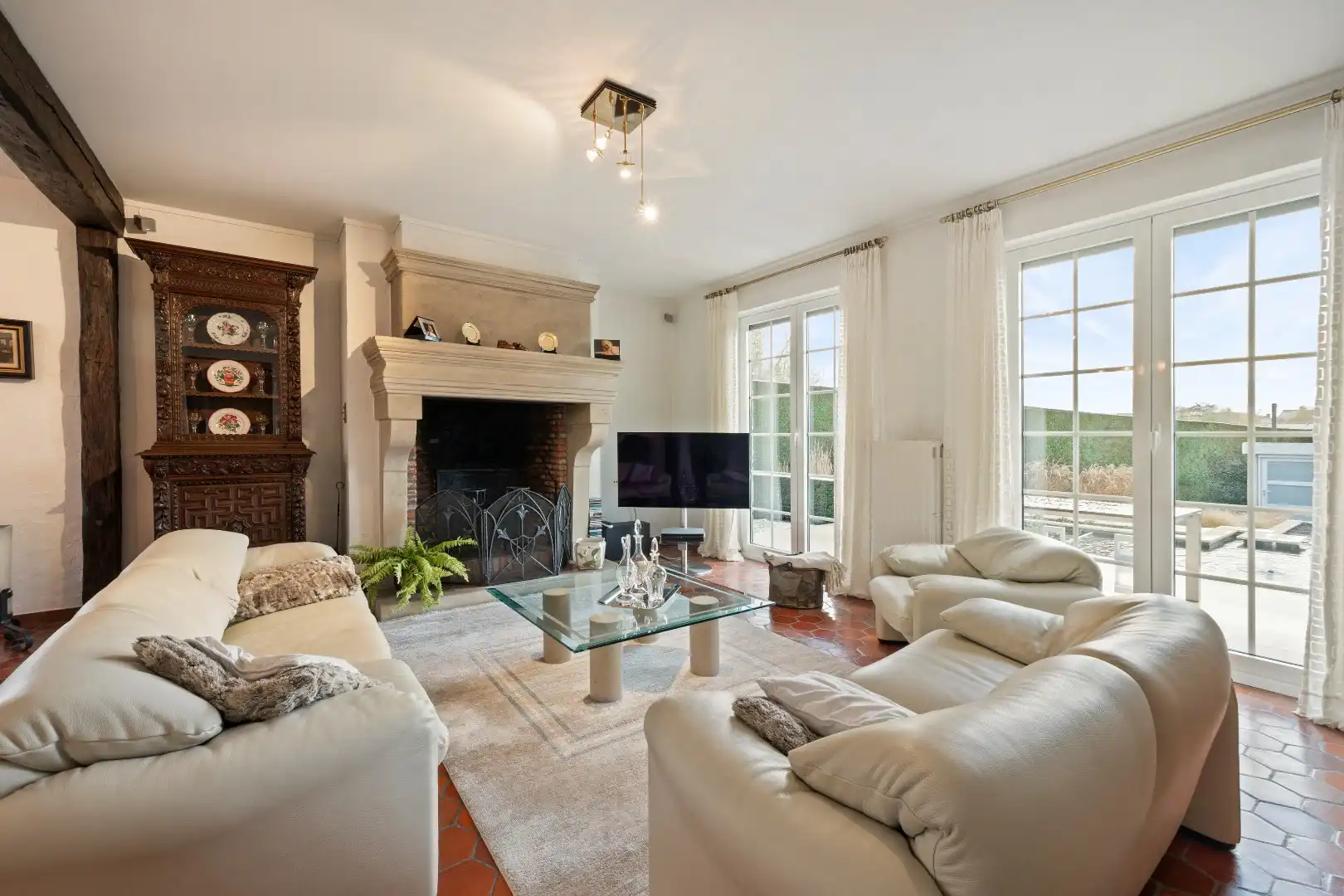 KWALITATIEF AFGEWERKTE VILLA IN RUSTIGE WIJK MET EPC B (172), 4 SLPKS, DUBBELE GARAGE EN 325M² BEW. OPP. foto 5