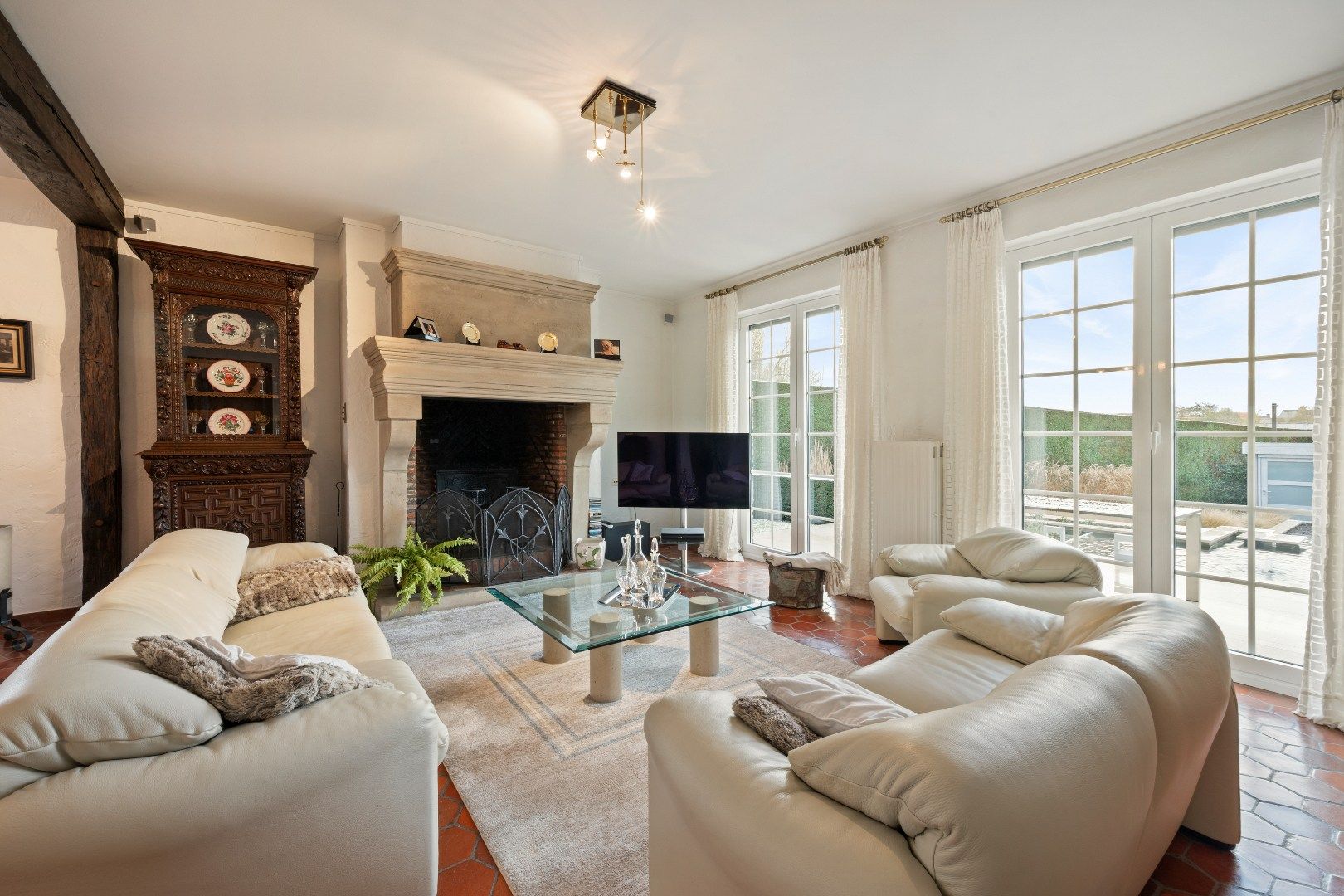 KWALITATIEF AFGEWERKTE VILLA IN RUSTIGE WIJK MET EPC B (172), 4 SLPKS, DUBBELE GARAGE EN 325M² BEW. OPP. foto 5