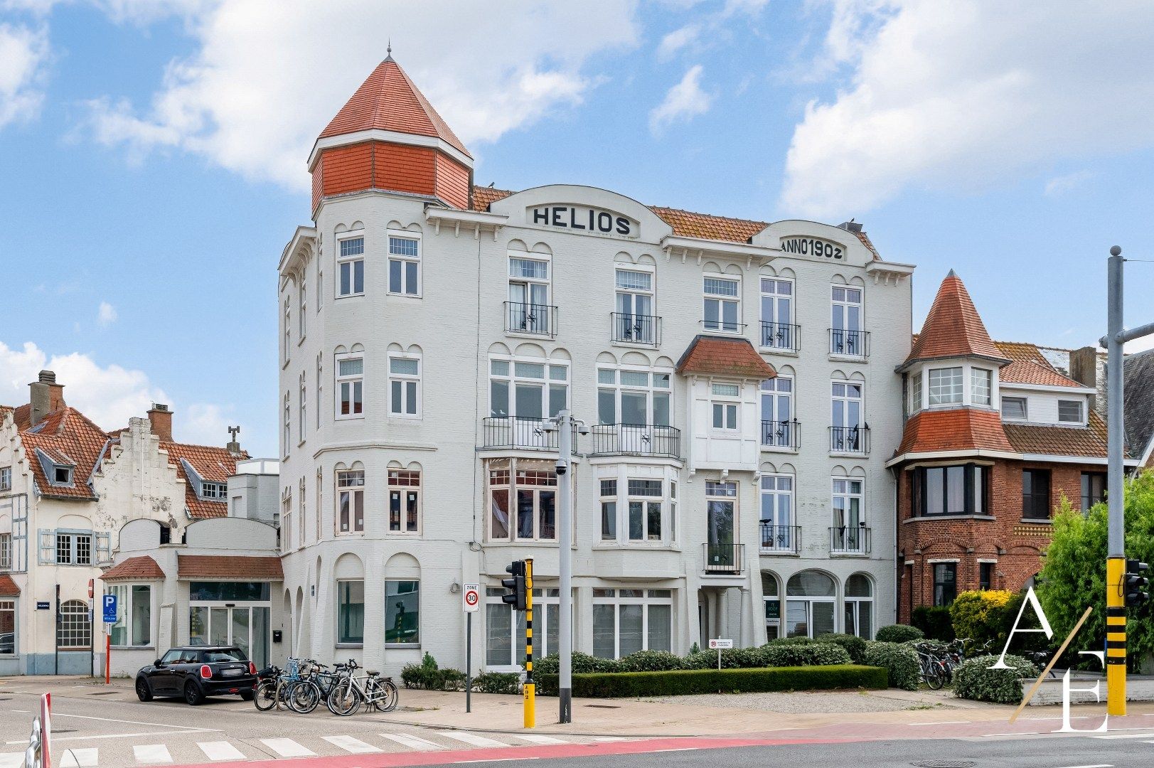 DUINBERGEN - Gerenoveerd appartement met garage! foto {{pictureIndex}}