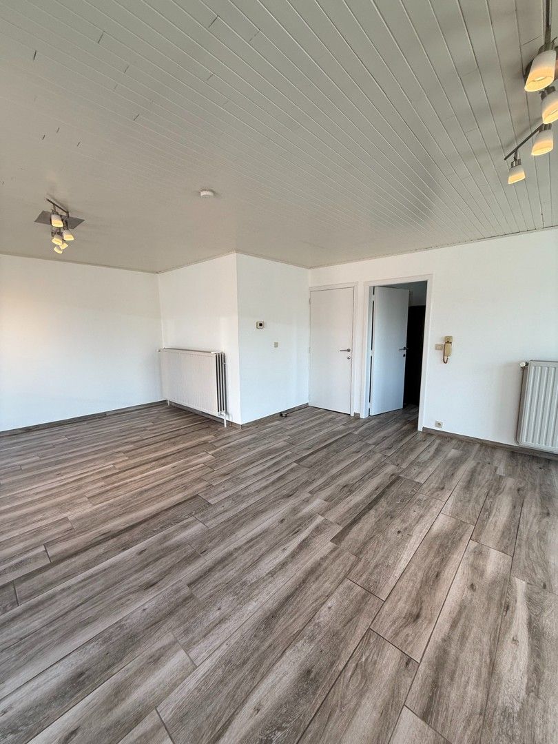 Mooi instapklaar appartement met 3 slaapkamers, ruim terras en tuintje gelegen in Waltwilder. foto 4