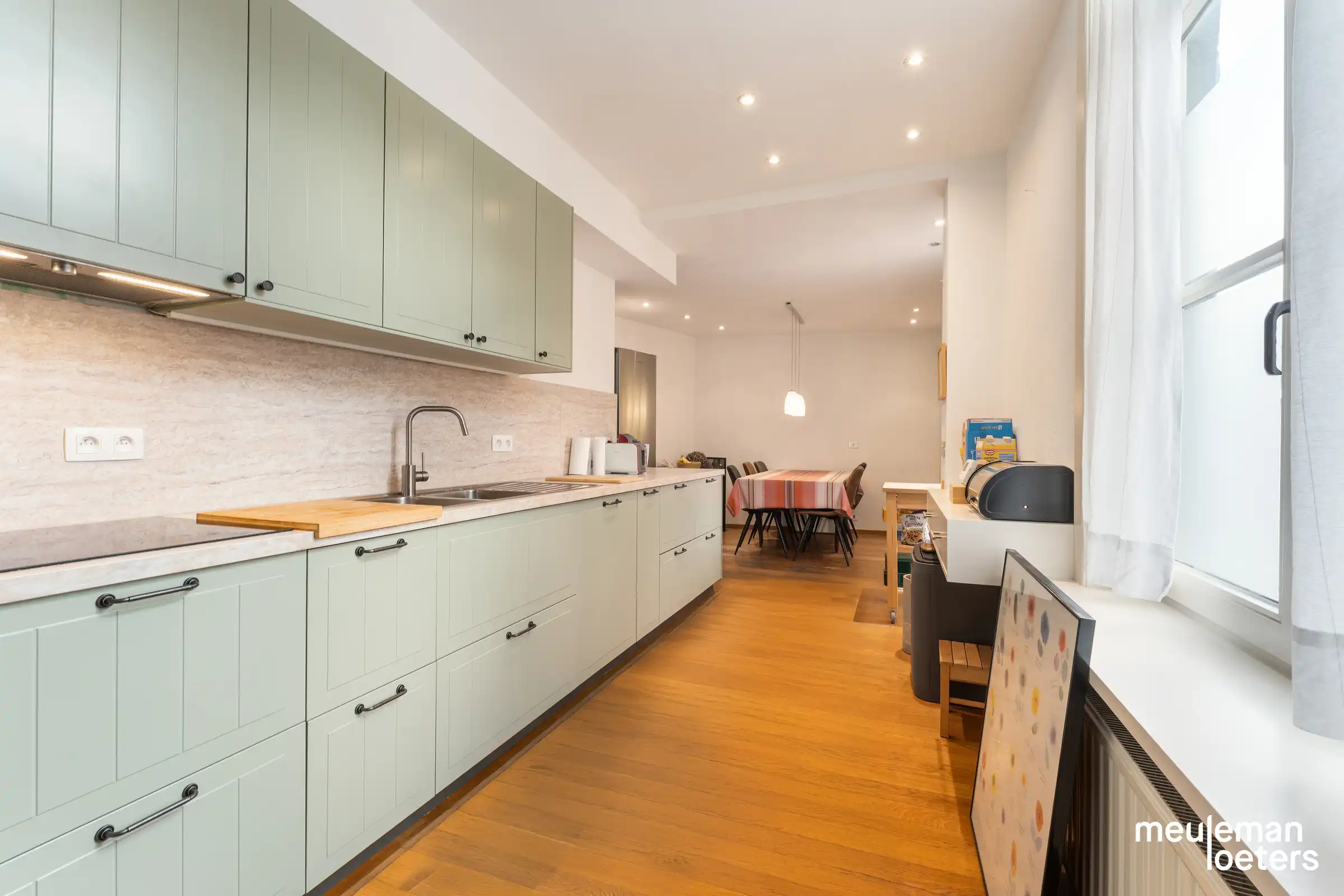 Instapklare woning met combinatiemogelijkheden wonen en werken foto 4