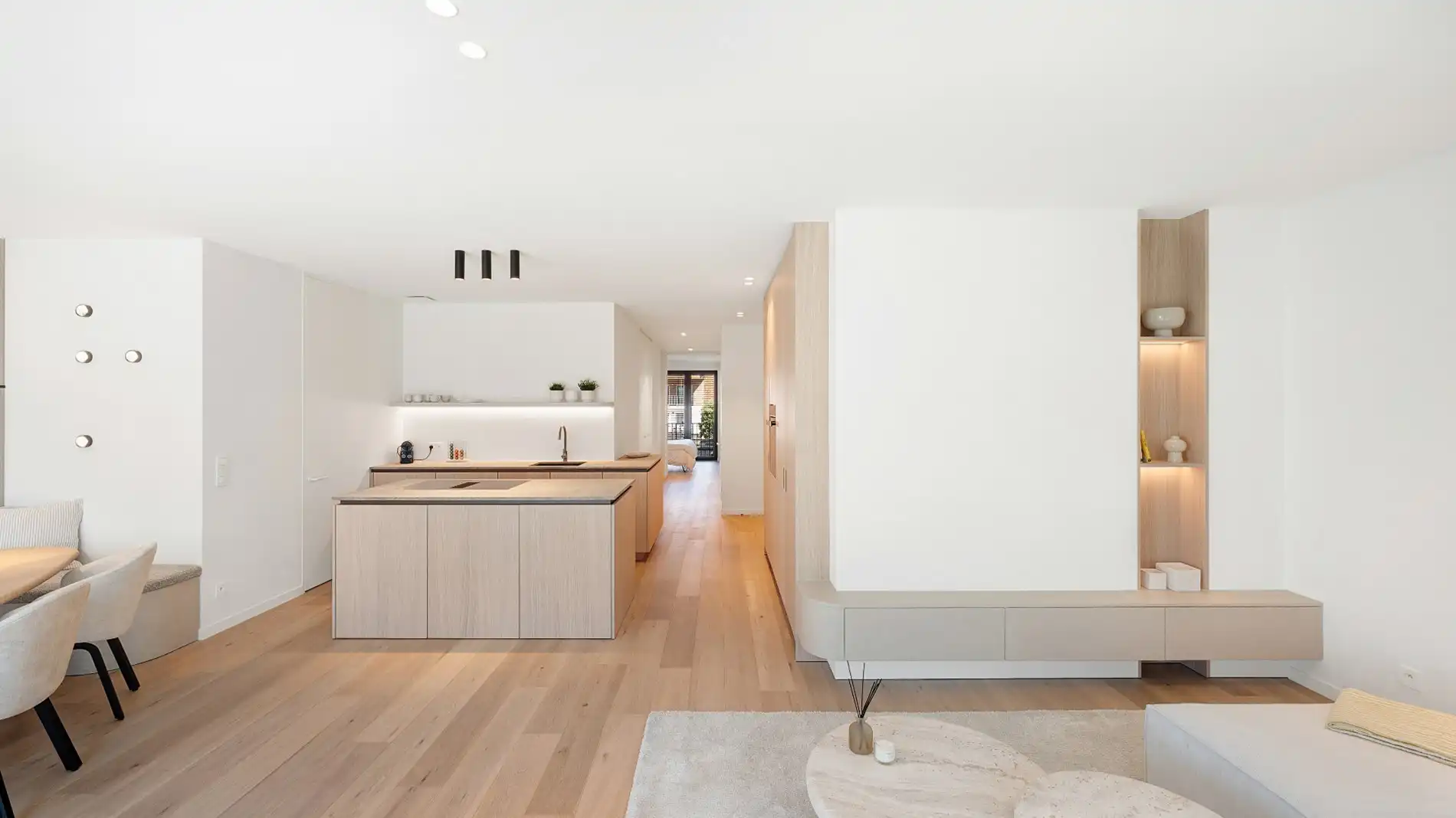 Nieuw appartement gelegen aan de zuidkant van het vernieuwde Burg. Fr. Desmidtplein. Gevelbreedte van ca. 8 meter. foto 7