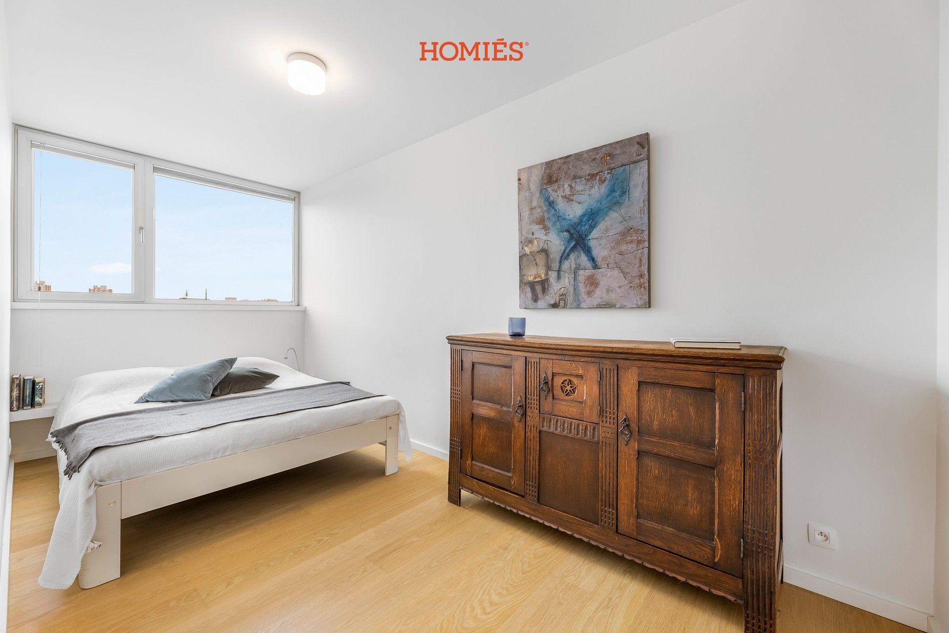 Gerenoveerd éénslaapkamerappartement met prachtig stadszicht foto 9