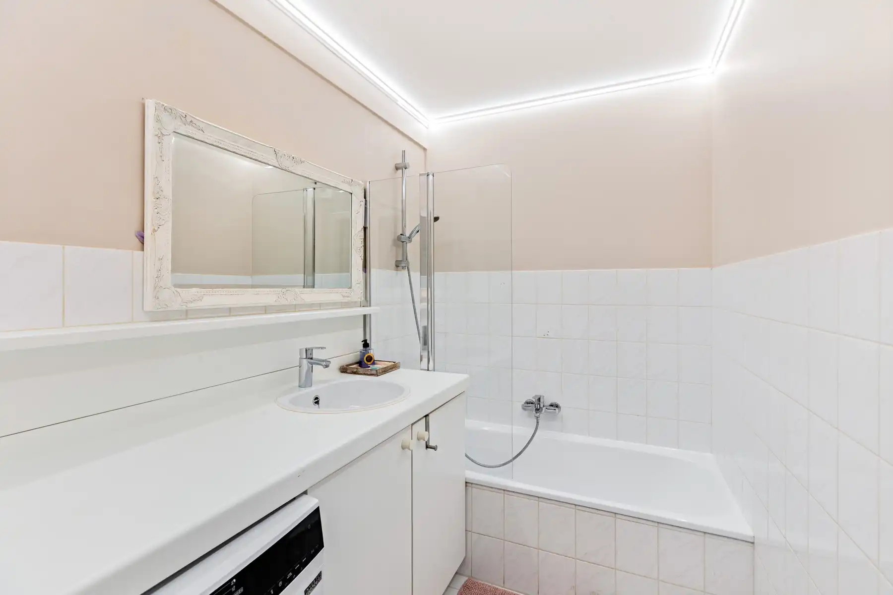 Topligging aan AZ Oostende met 2 slpk, 25 m² terras & garage foto 7