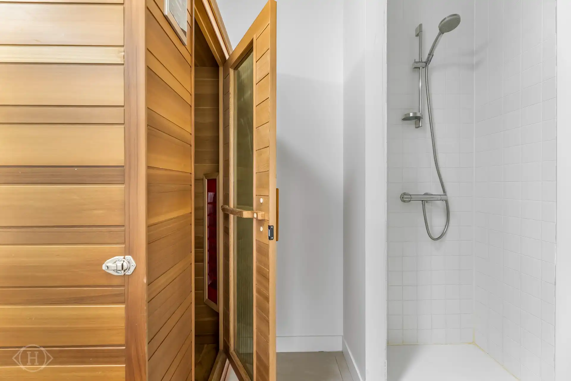 Bemeubeld appartement met prachtig terras foto 23