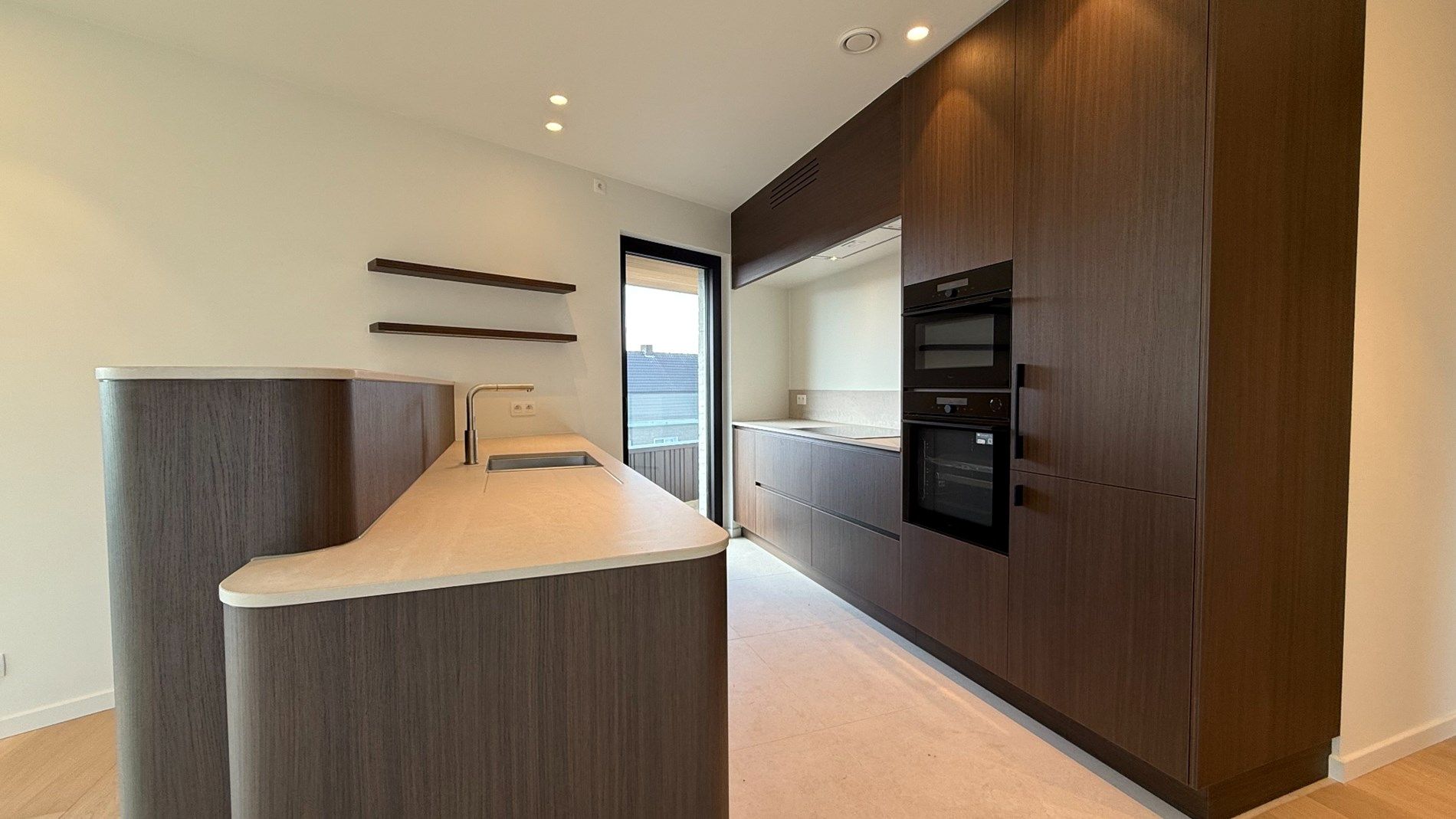 Uniek Penthouse TE HUUR in Waregem! foto 4