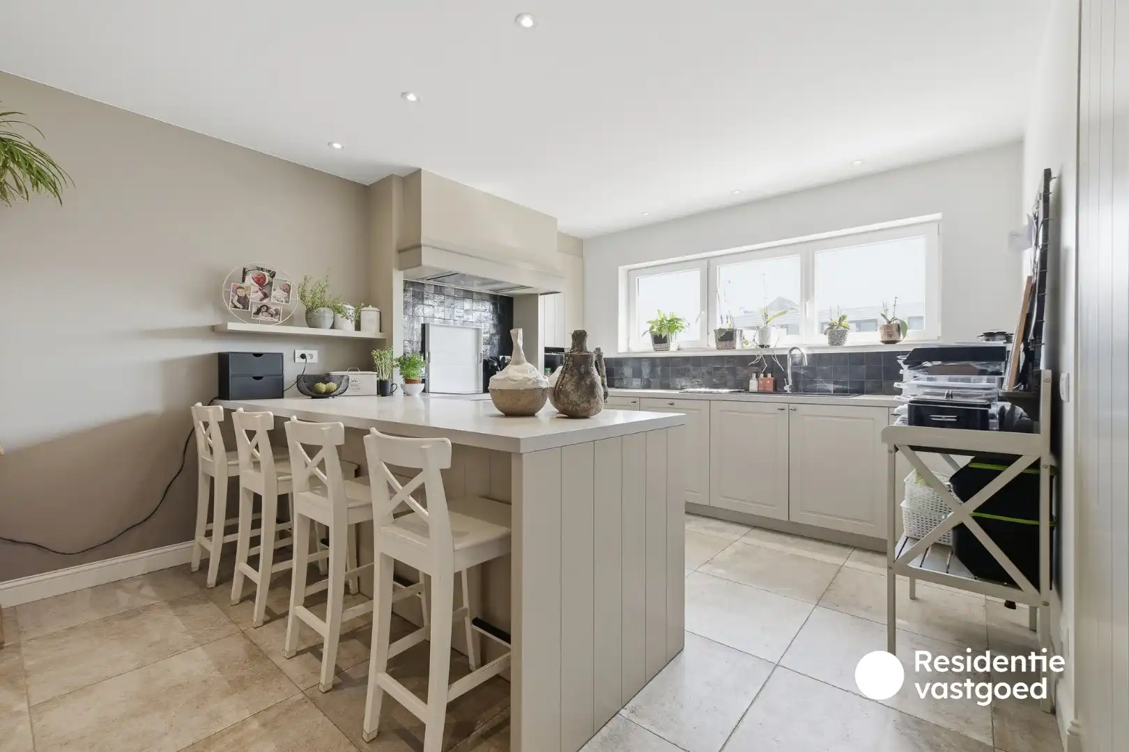 Ruime instapklare woning op topligging foto 8