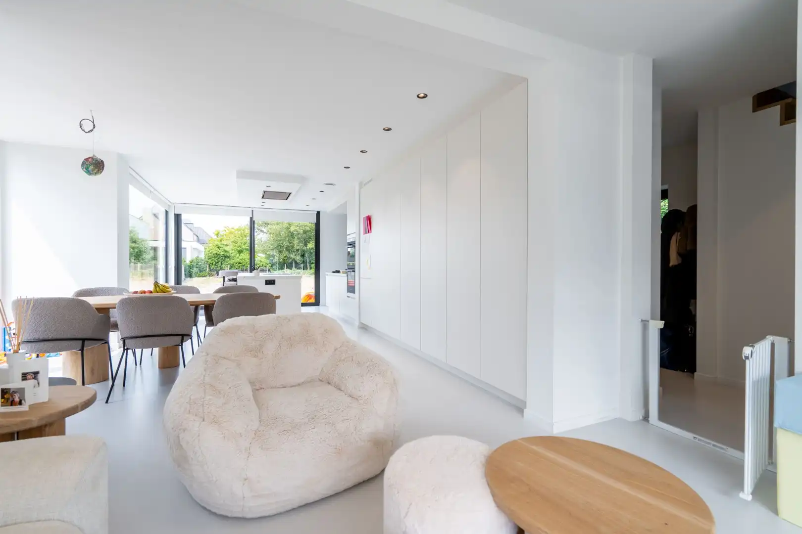 Instapklare woning met 3 slpkmrs op een perceel van 890m²! foto 6