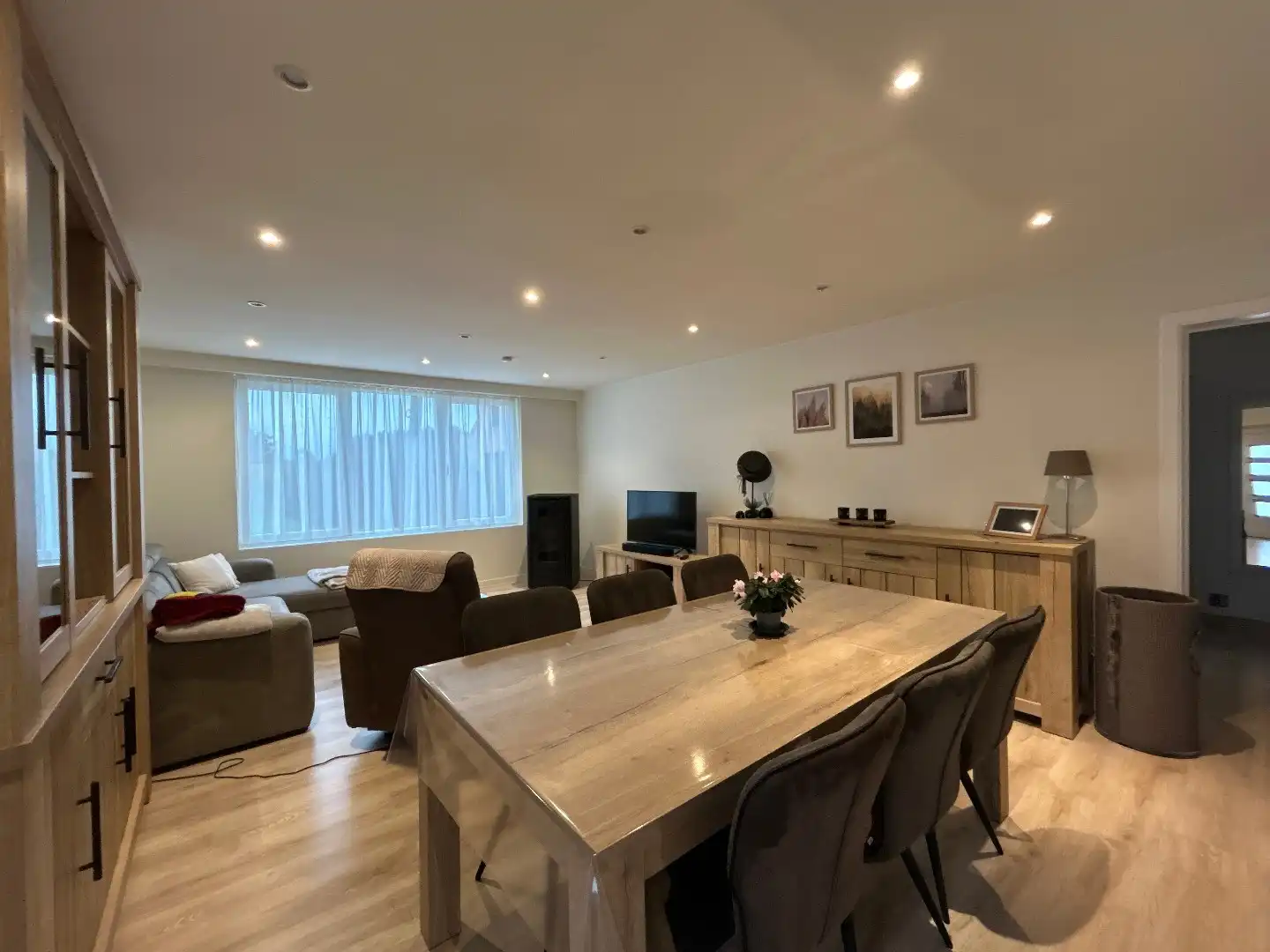 Gerenoveerde woning op een toplocatie in Sint-Katelijne-Waver! foto 6