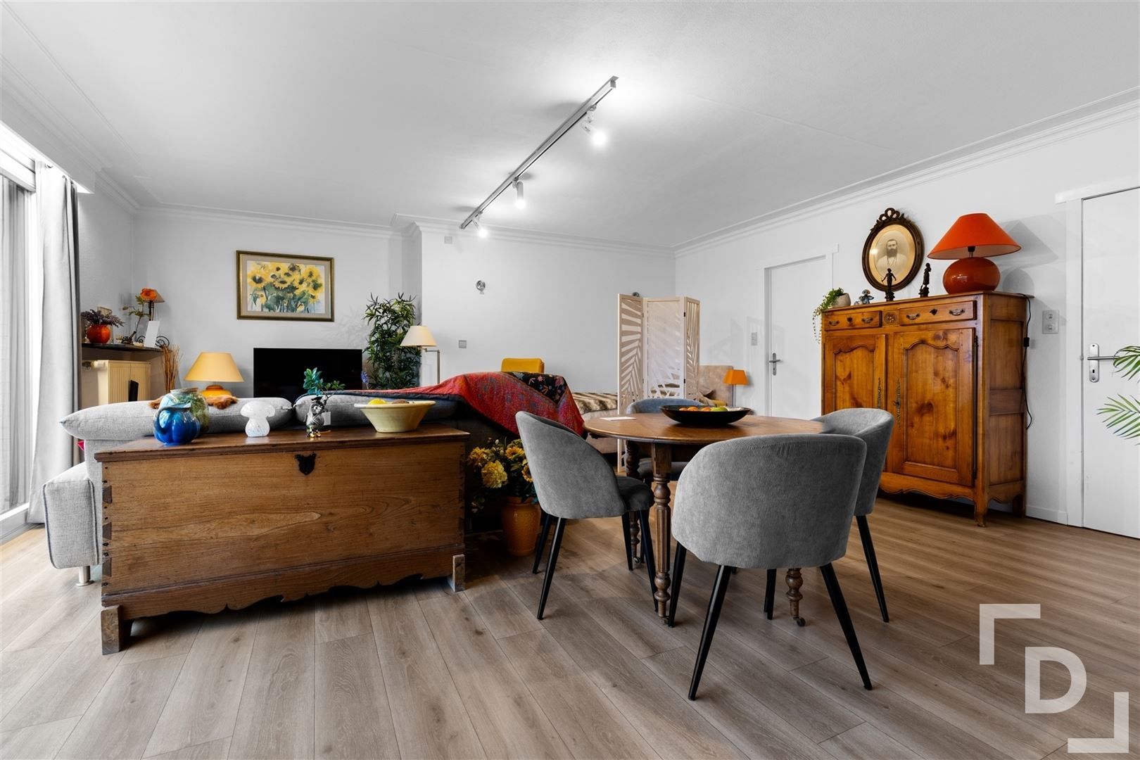 Dakappartement te koop met prachtig zicht over Heuvelland foto 5