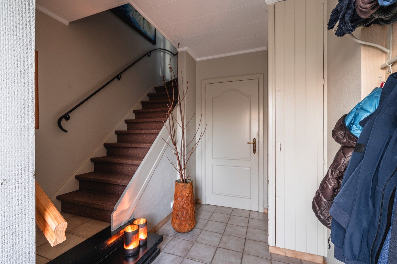 Uiterst goed verzorgde woning met garage, tuin en 3 slaapkamers. foto 4