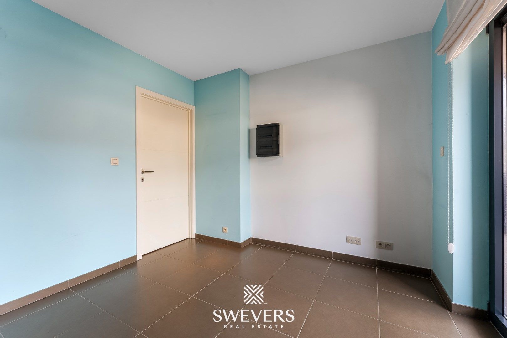 Praktisch appartement met terras in hartje Sint-Truiden foto 17
