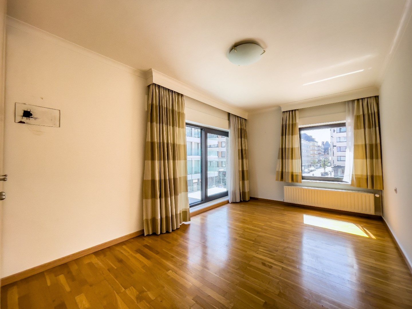 Exceptioneel hoekappartement (zuid -west oriëntatie 23 meter gevelbreedte) met OPEN zicht en zijdelings ZEEzicht aan het Lichttorenplein foto 11