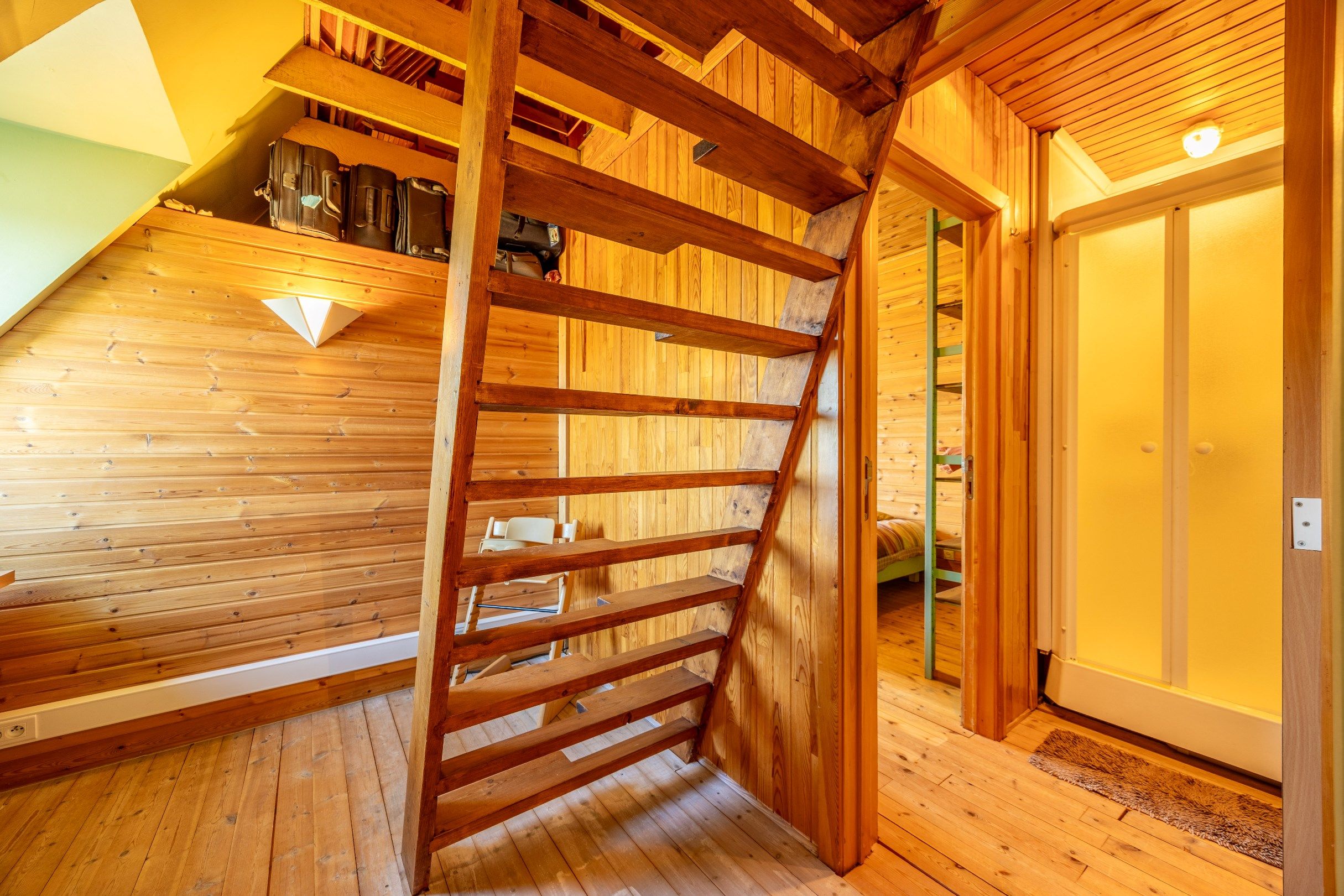 CHARMEVOLLE VILLA OP 1.929 M² MET ZWEMBAD foto 29