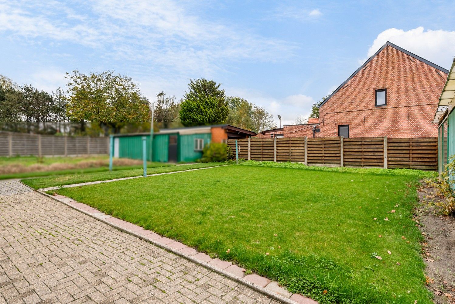 Ruime halfopen bebouwing foto 29