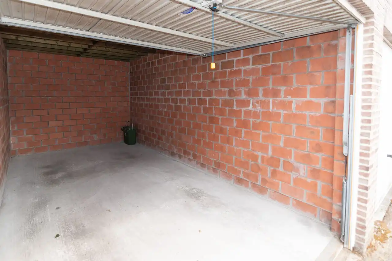licht 2 slk app met groot terras en garagebox foto 14