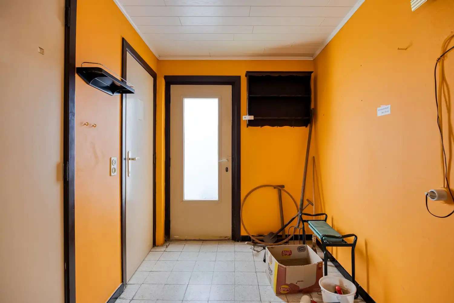 Te renoveren woning met veel potentieel gelegen in het centrum van Sint-Pieters-Leeuw foto 9