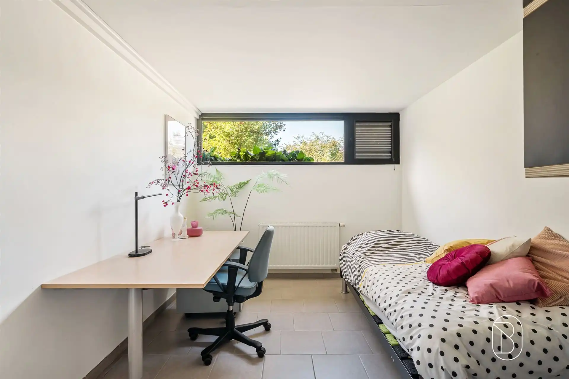Rustig gelegen villa met 4 slpk en prachtig aangelegde tuin foto 23