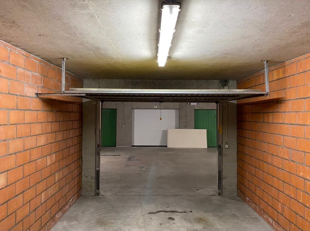 Afgesloten Garagebox te huur gelegen te Oostende - Mariakerke foto 3