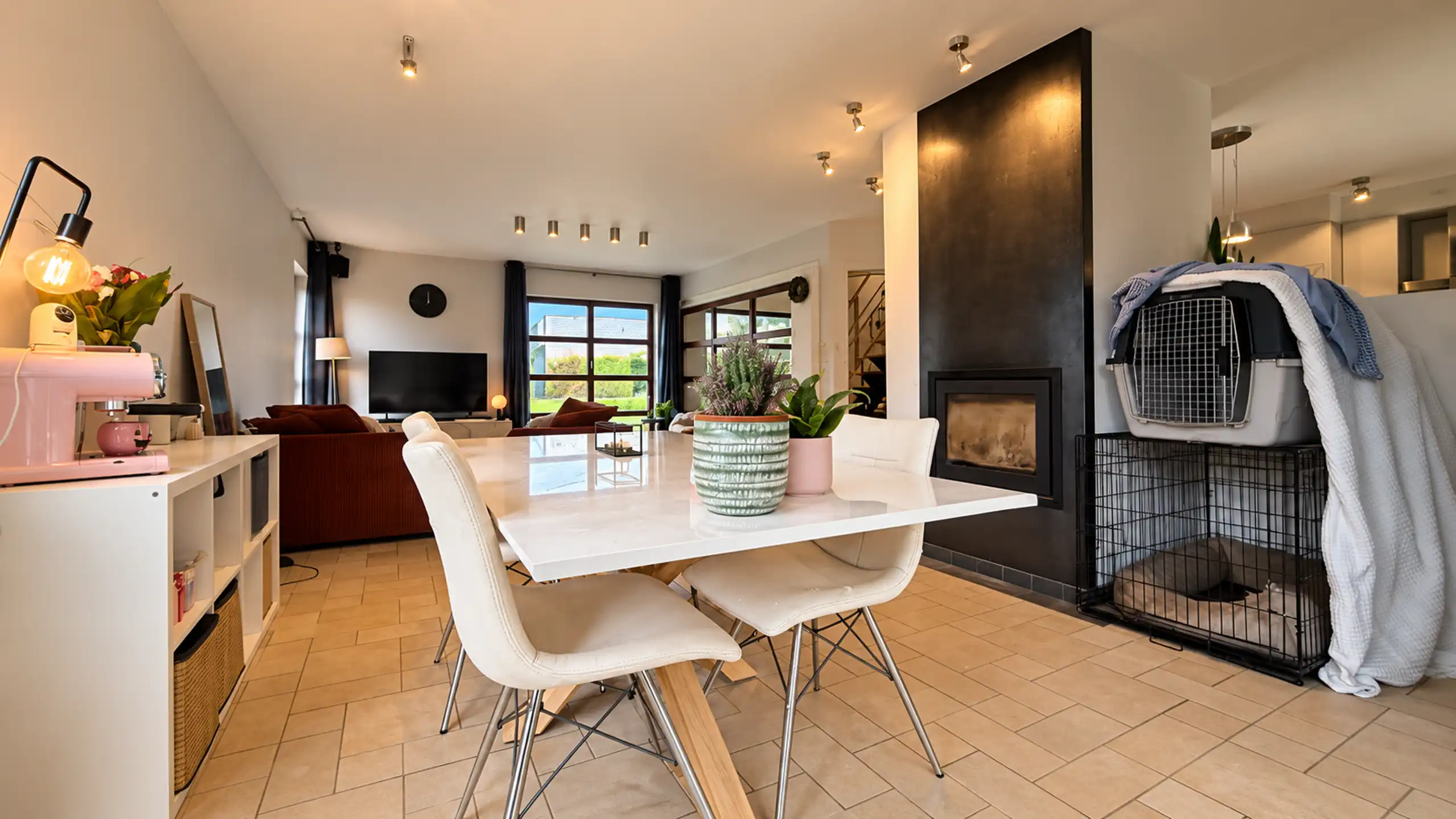 Open bebouwing met ruime kelder + garage nabij Schulensmeer! foto 7