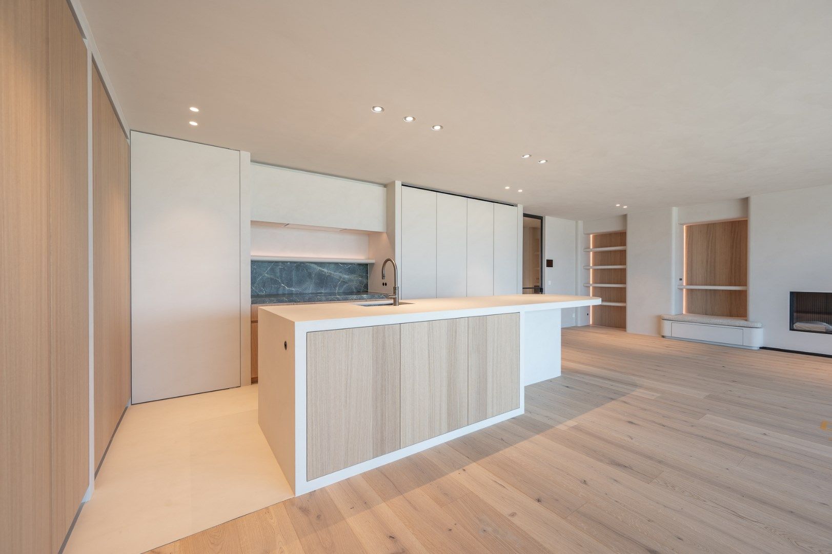 Luxueus appartement met frontaal zeezicht in het Zoute Knokke foto 9