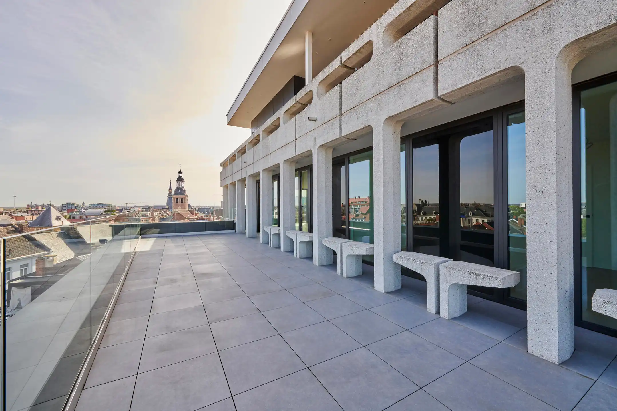 UNIEK APPARTEMENT MET RIANT TERRAS + WIJDS STADSZICHT  foto 5