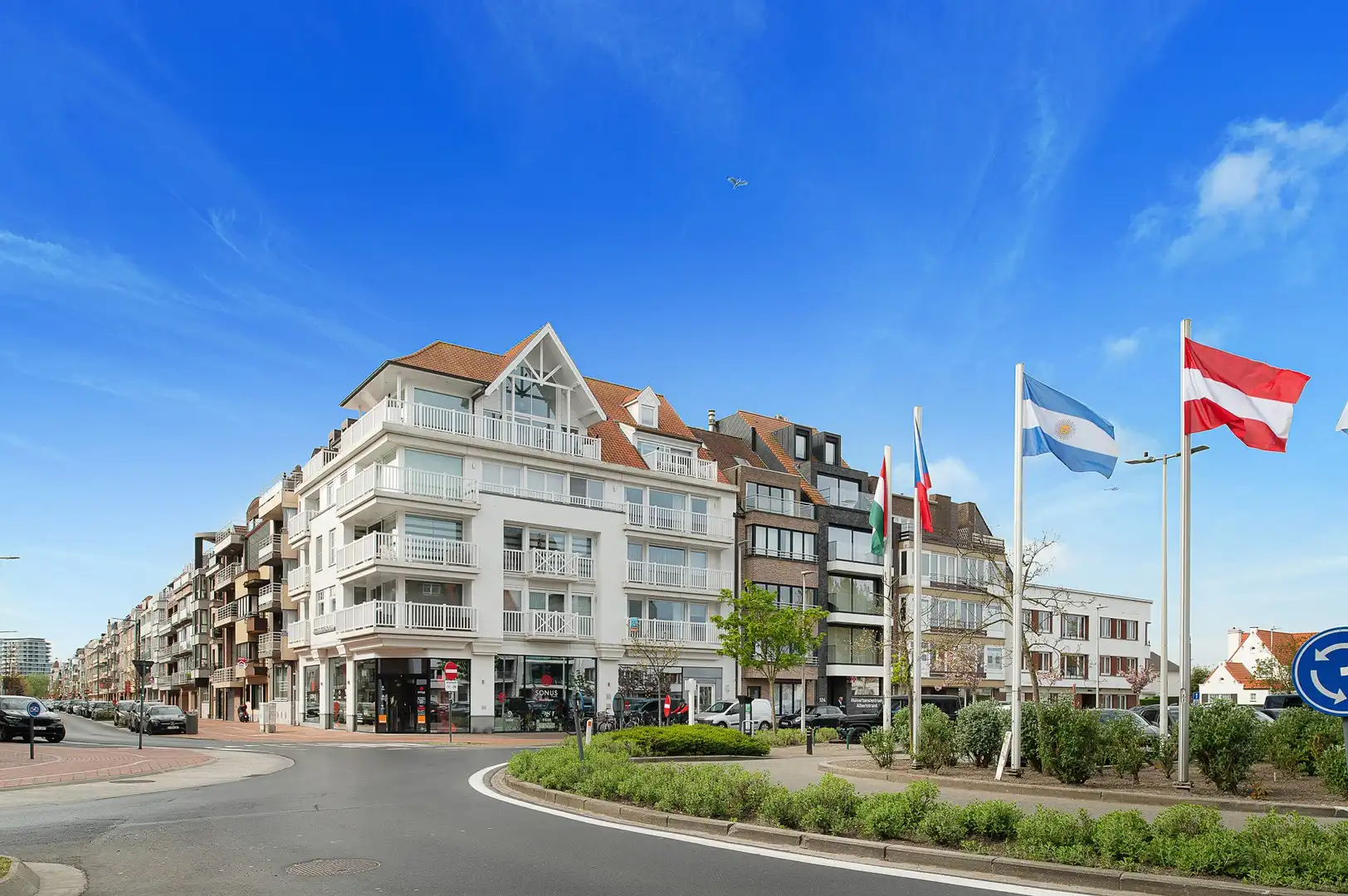 Elizabetlaan 118 – Lichtrijk 2-slaapkamer appartement met open zicht over het Abraham Hansplein. foto 20