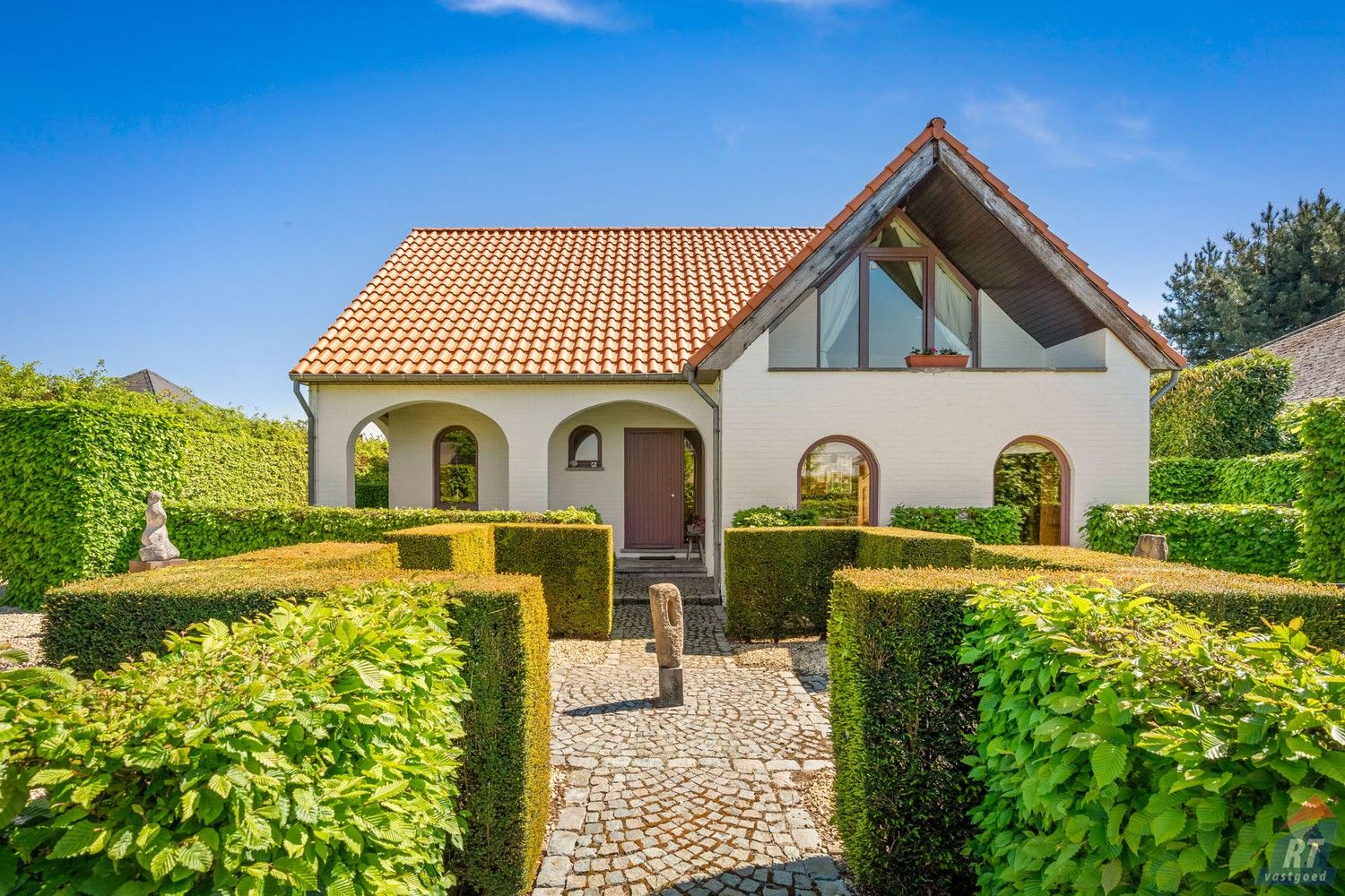 Stijlvol wonen in het groen: karaktervolle villa nabij het kasteel van Ordingen foto 28