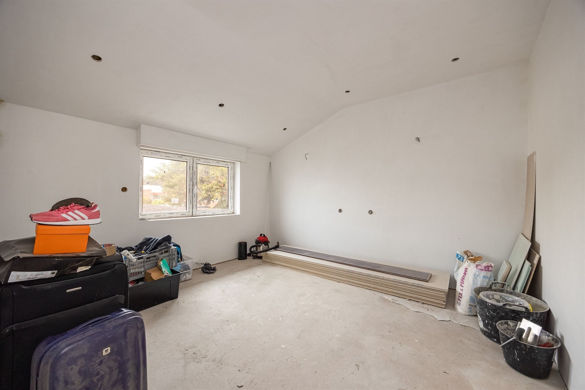 Te renoveren HOB op perceel van 693m² foto 11