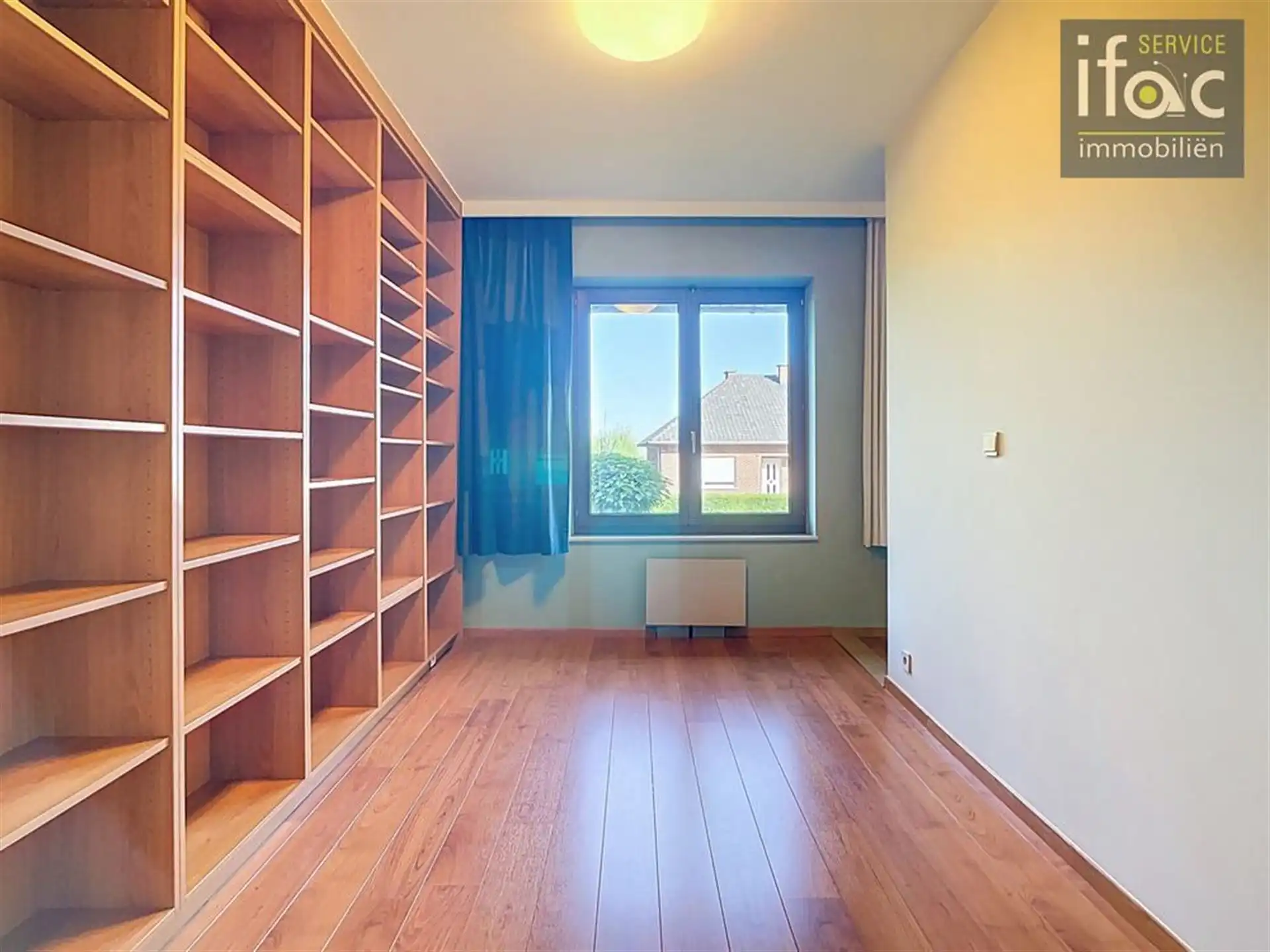 Ruim en klassevol gelijkvloers-appartement met 3 slaapkamers foto 10