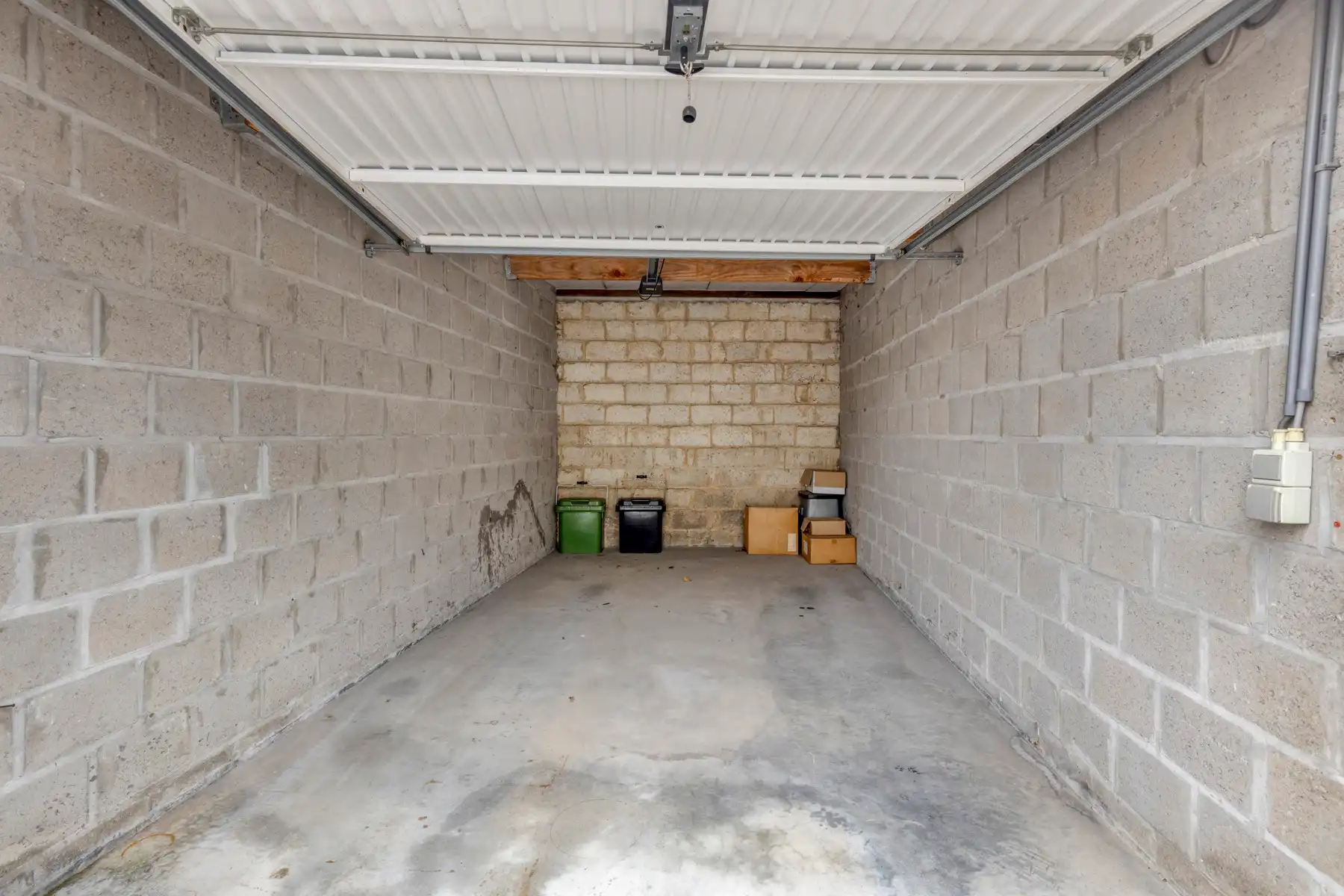 Instapklaar appartement met terras en garage in het centrum van Ninove! foto 22