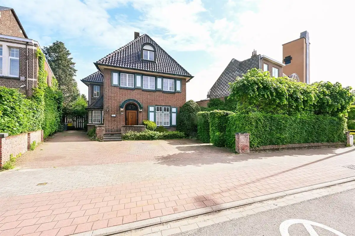 Prachtige, te renoveren Engelse villa in Lier foto 39
