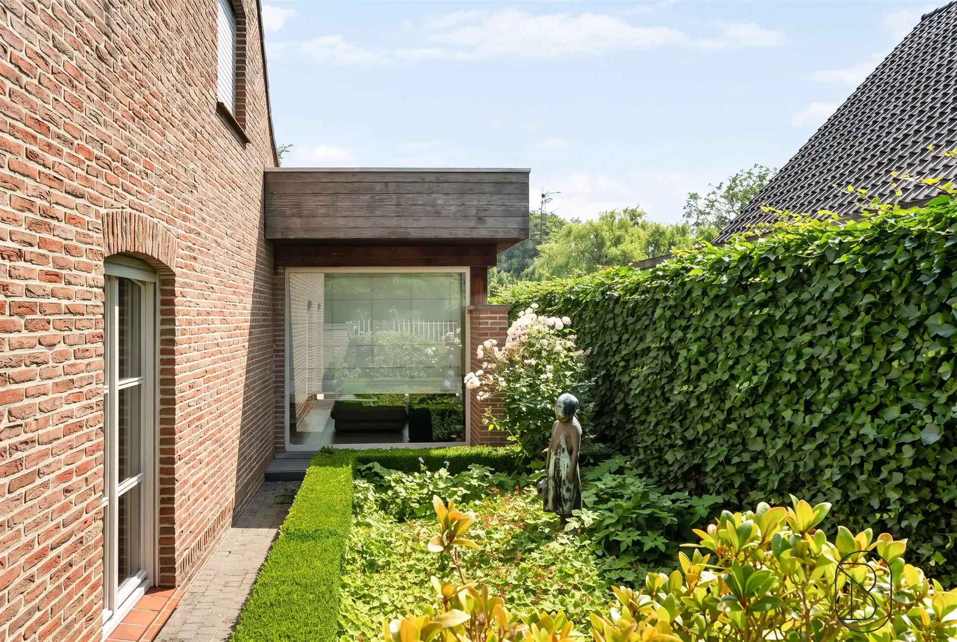 Charmante woning met prachtige tuin in Wielsbeke foto 15