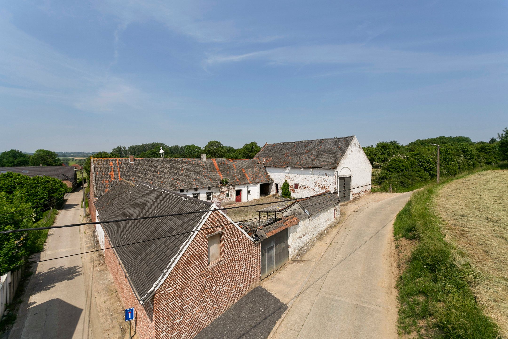 Unieke hoeve op een prachtige locatie in het Pajottenland foto 3