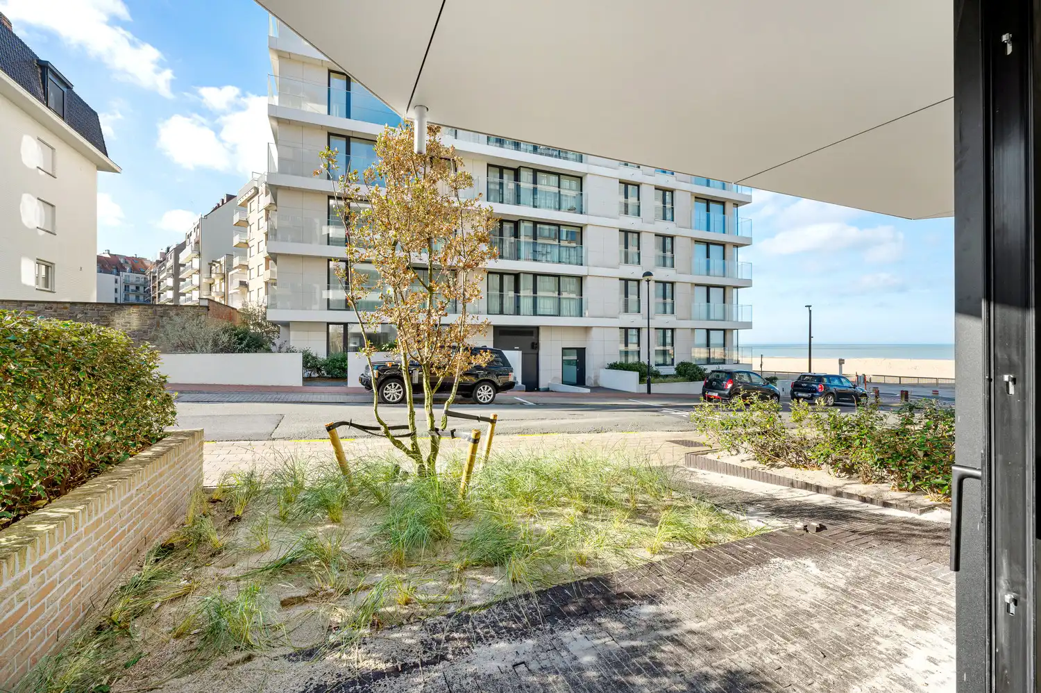 Goed gelegen 2 slaapkamerappartement met zijdelings zeezicht foto 7