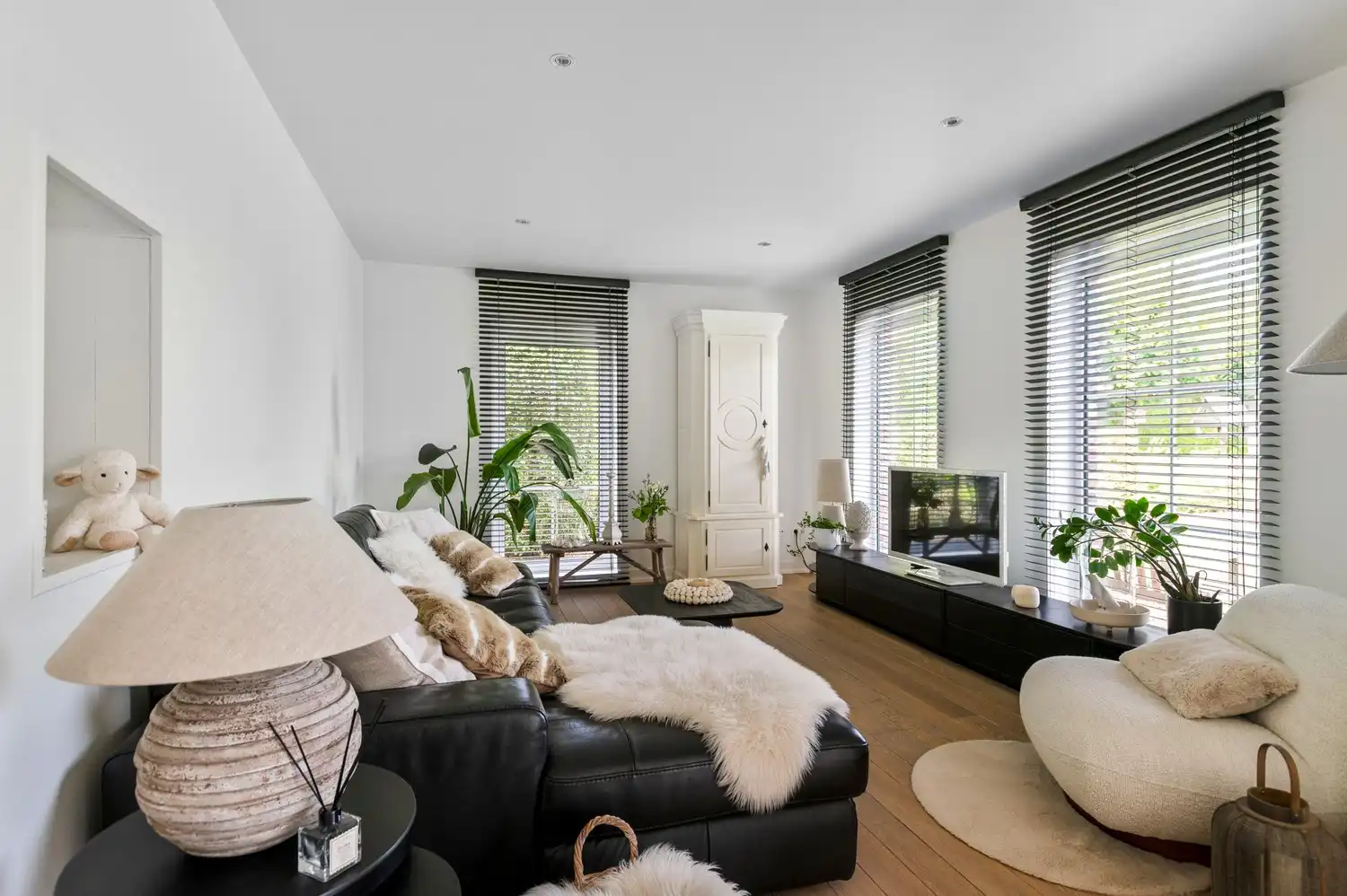Instapklare laagbouwwoning met 3 slaapkamers & idyllische tuin te Lier foto 3