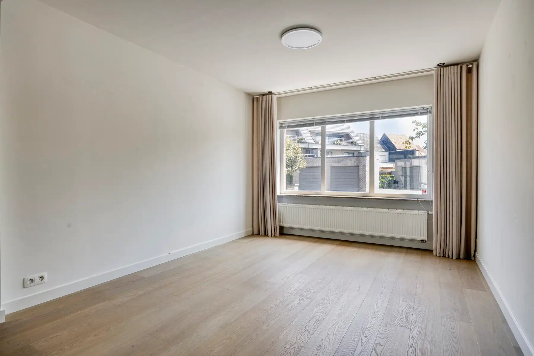 TE KOOP - instapklare woning met 3 slaapkamers en tuin foto 5