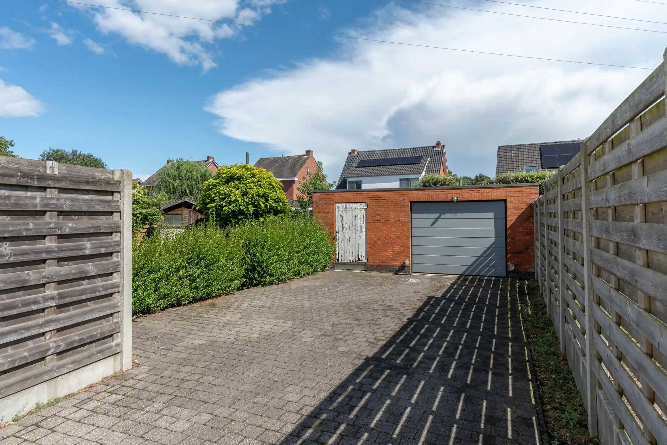 Zeer gunstig gelegen woning met 3 slpks op 647 m² foto 34