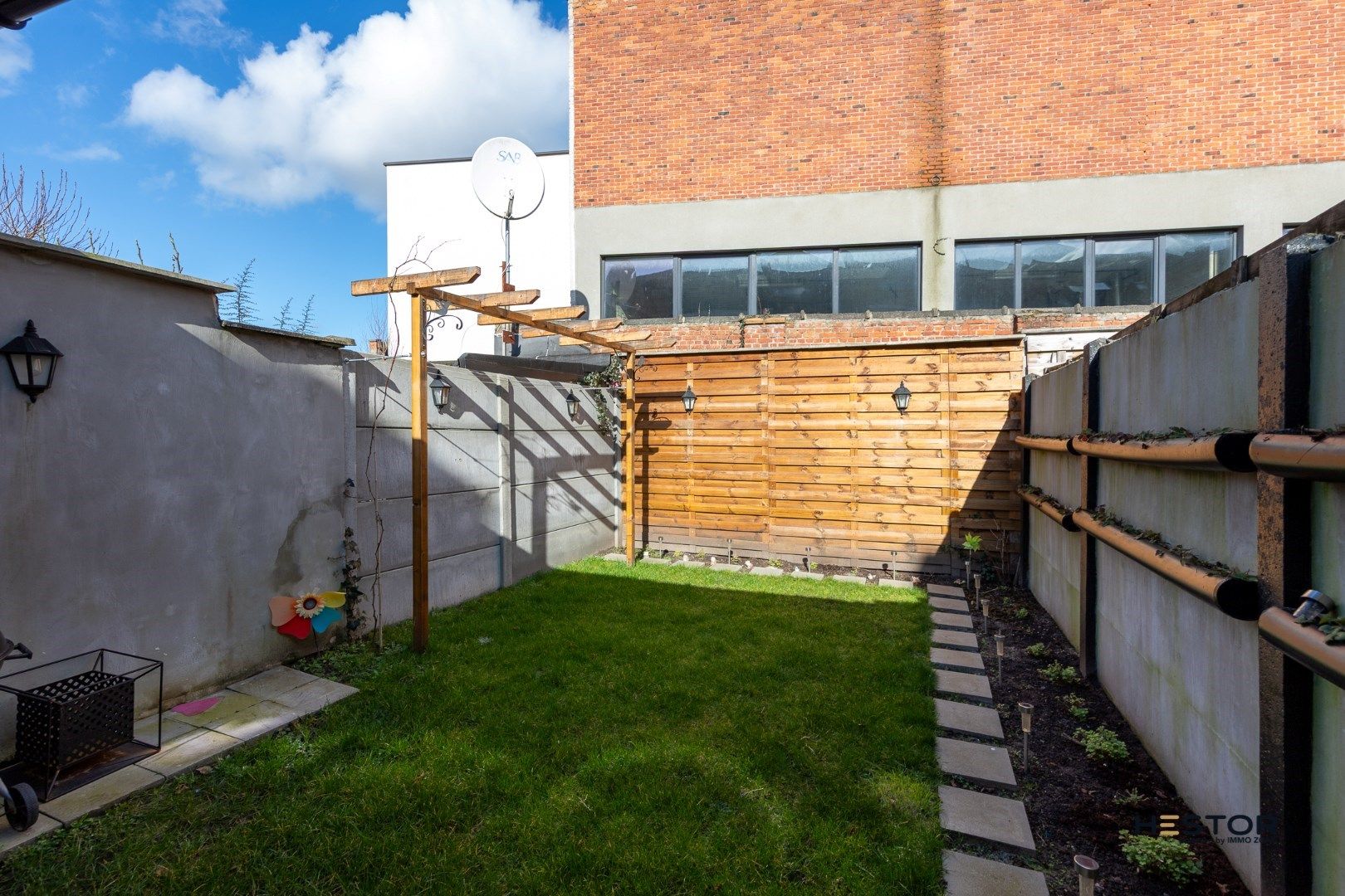 Volledig gerenoveerde stadswoning met B-label foto 11