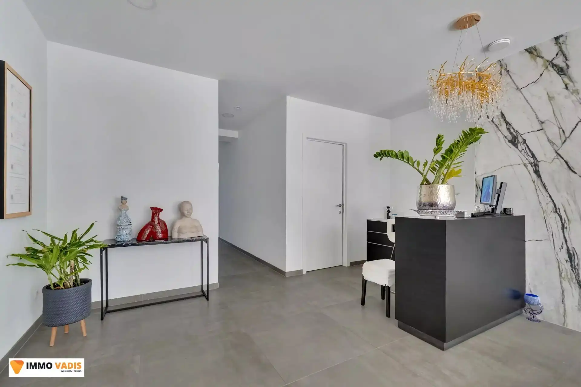 Handelspand met instapklare woning op toplocatie foto 22