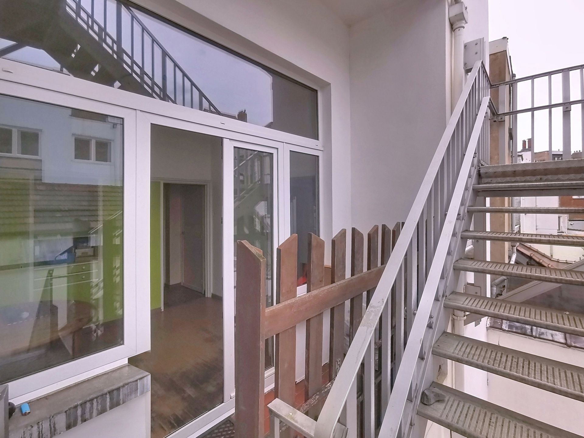 Ideaal voor medisch centrum, co-workingproject, handelspand foto 11