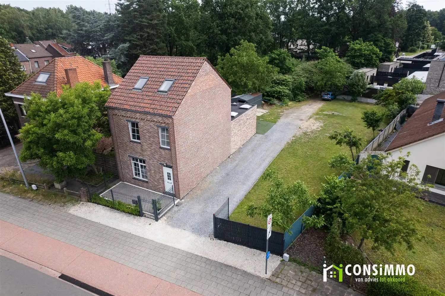 Ruime gezinswoning met uitbreidingspotentieel op toplocatie in Bret-Gelieren foto 3