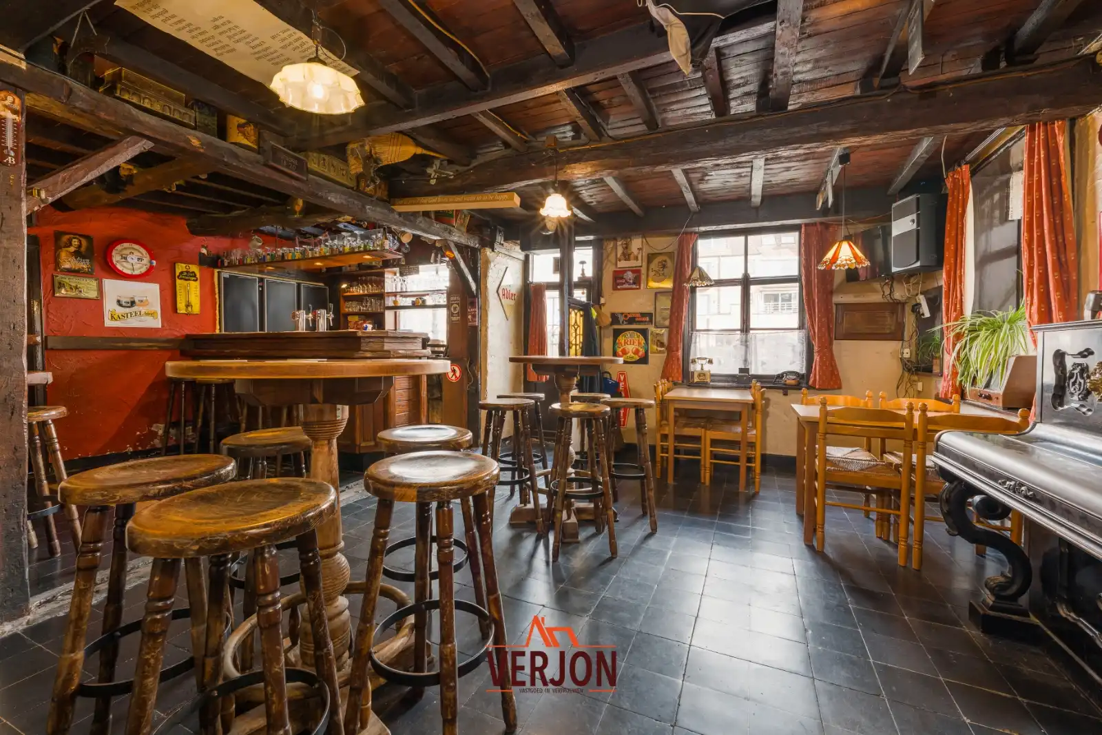 Idylisch café in het hart van Ardooie foto 2