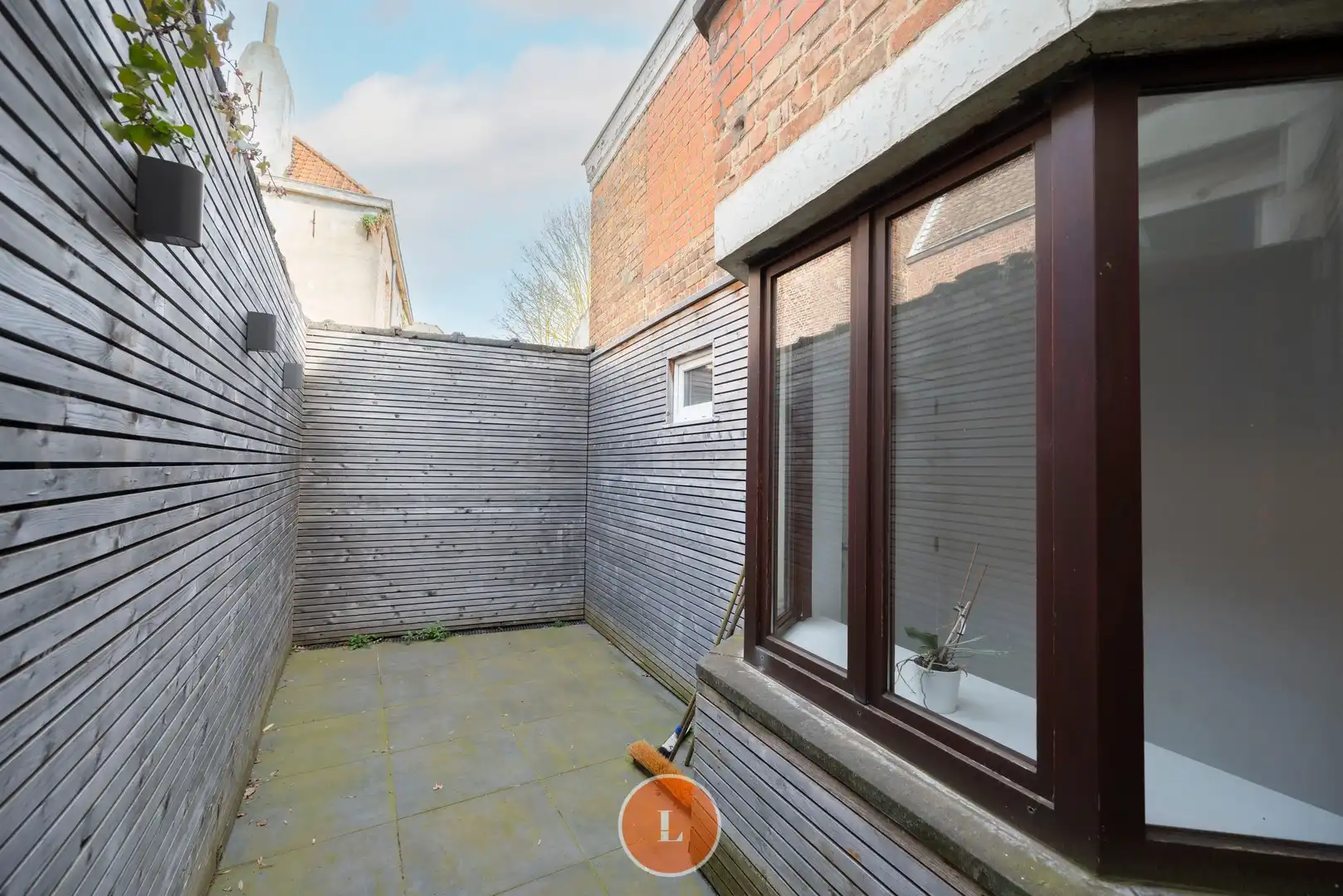 Te koop handelspand met woonst centrum Menen foto 7