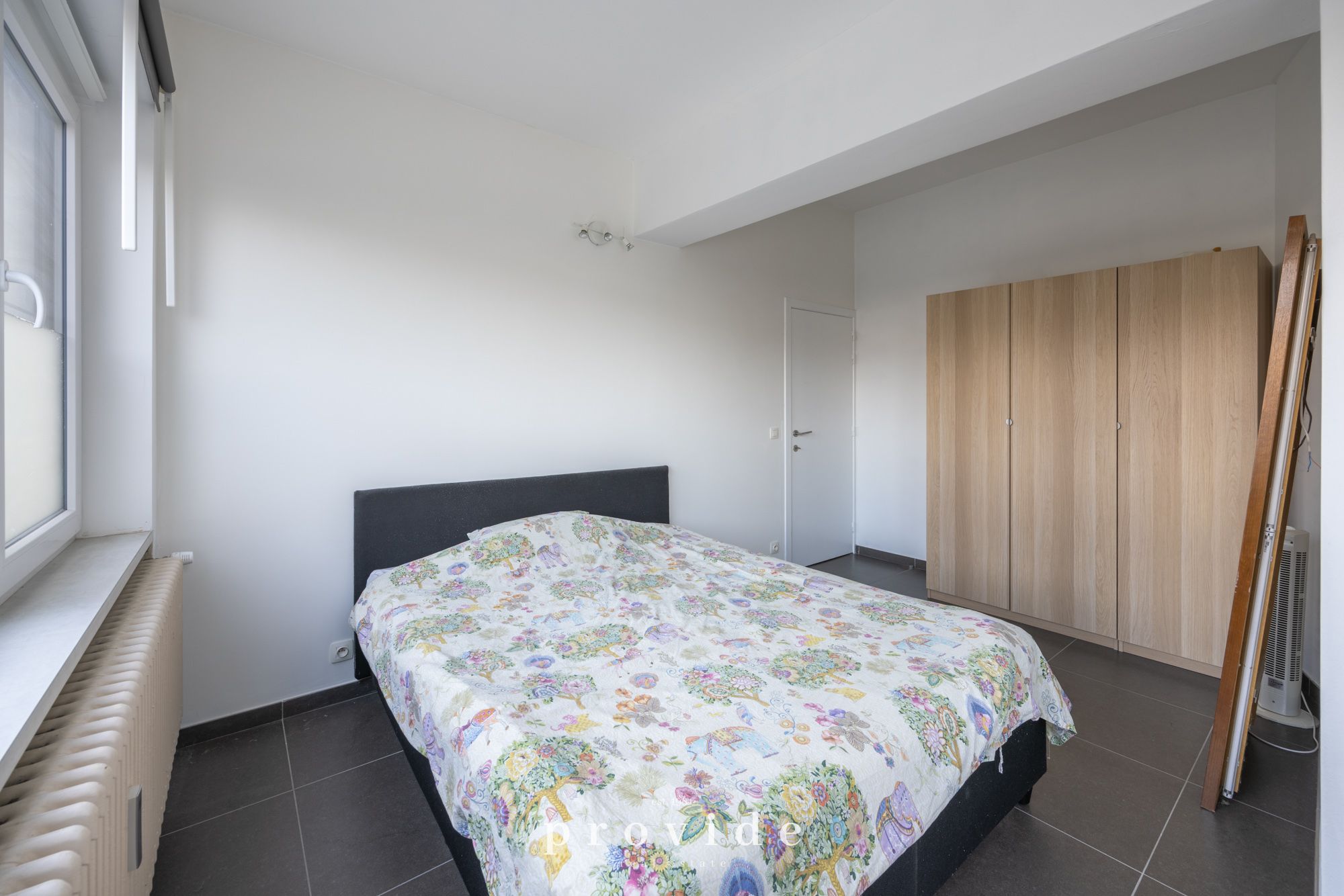 Ruim appartement op de Coupure foto 8