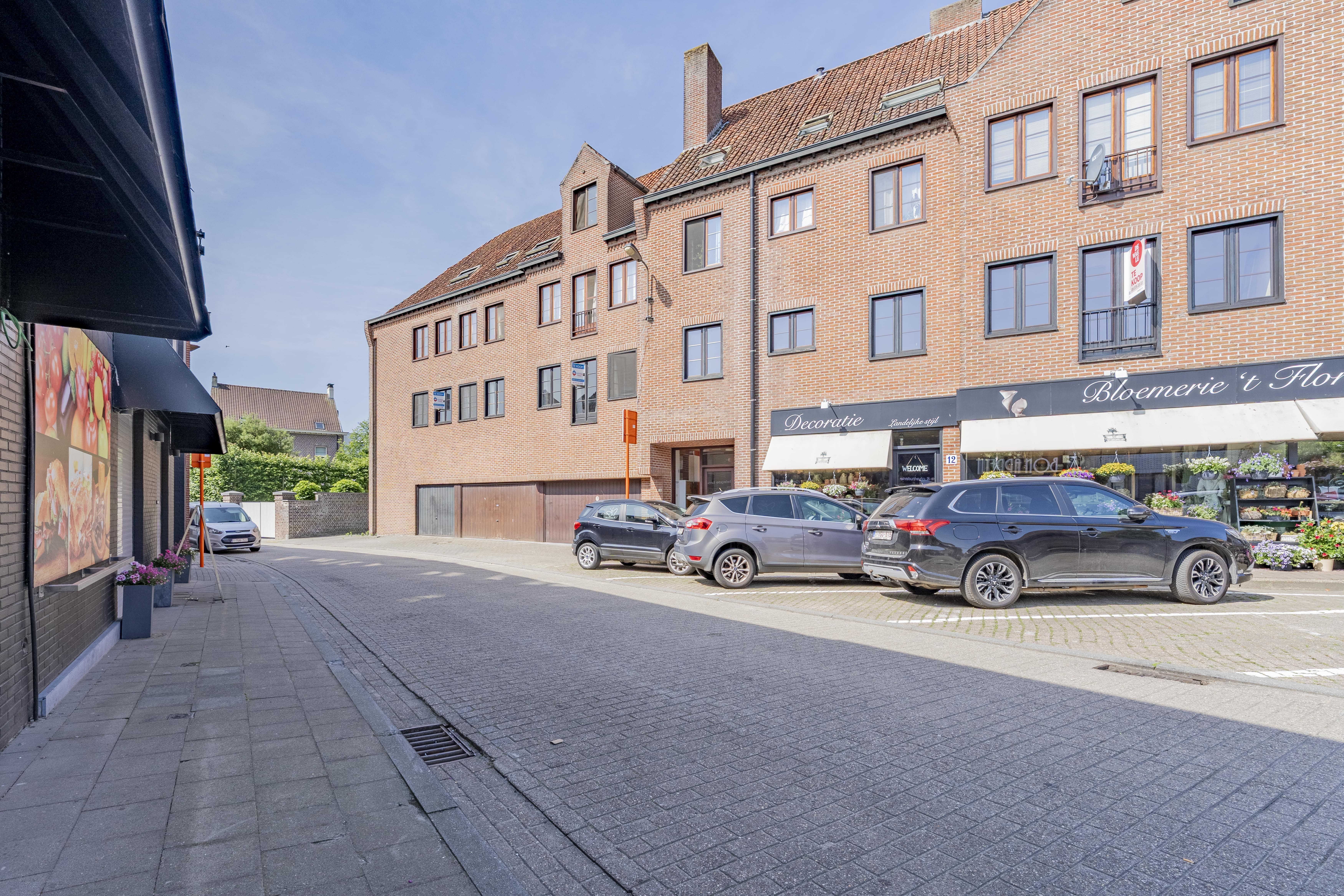 Gerenoveerd 3 slaapkamerappartement in het centrum van Knesselare foto 13