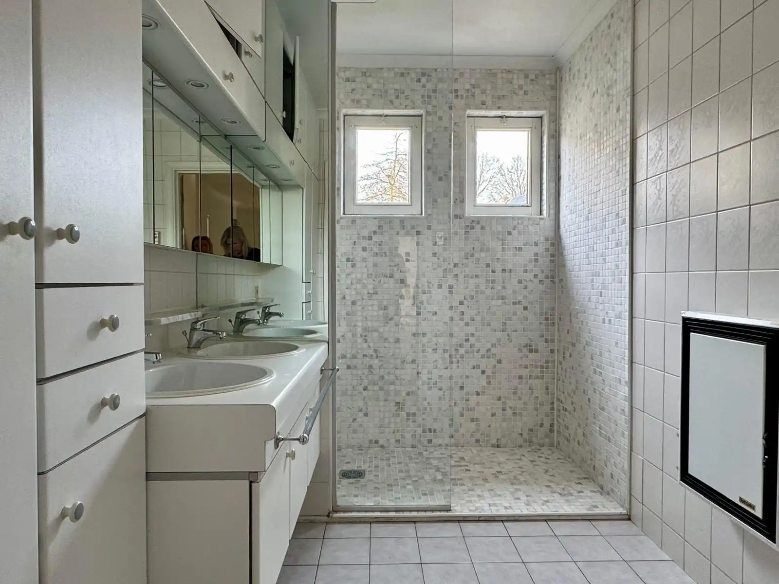 Instapklare woning met tuin in rustige wijk Aartselaar foto 8